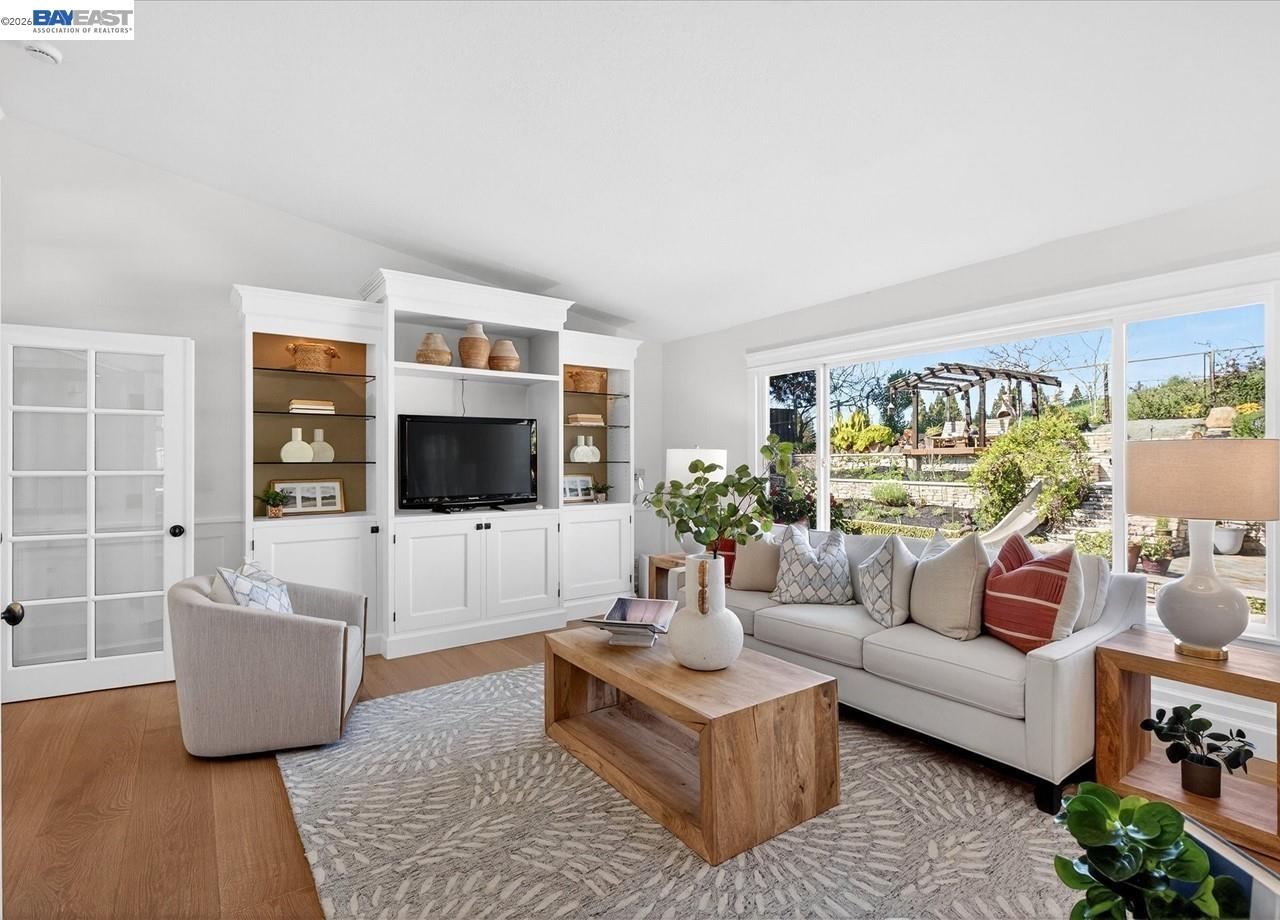 Detail Gallery Image 17 of 60 For 976 Richard Ln, Danville,  CA 94526 - 4 Beds | 3 Baths