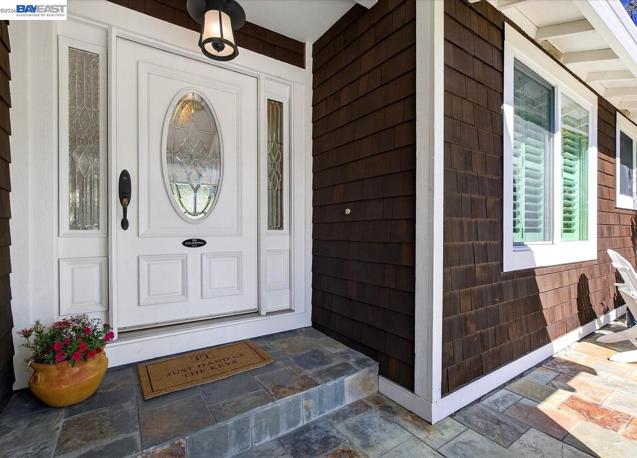 Detail Gallery Image 4 of 60 For 976 Richard Ln, Danville,  CA 94526 - 4 Beds | 3 Baths