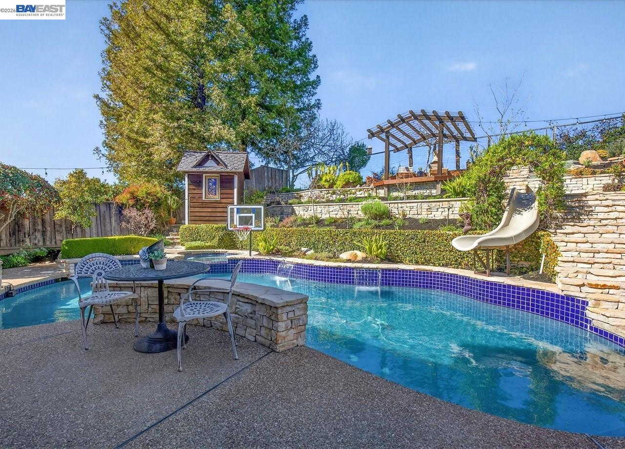 Detail Gallery Image 39 of 60 For 976 Richard Ln, Danville,  CA 94526 - 4 Beds | 3 Baths