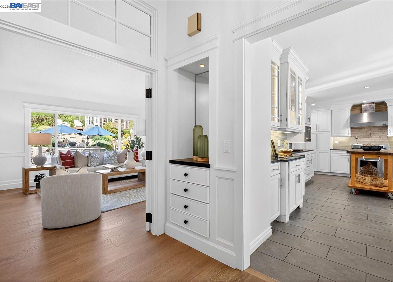 Detail Gallery Image 5 of 60 For 976 Richard Ln, Danville,  CA 94526 - 4 Beds | 3 Baths