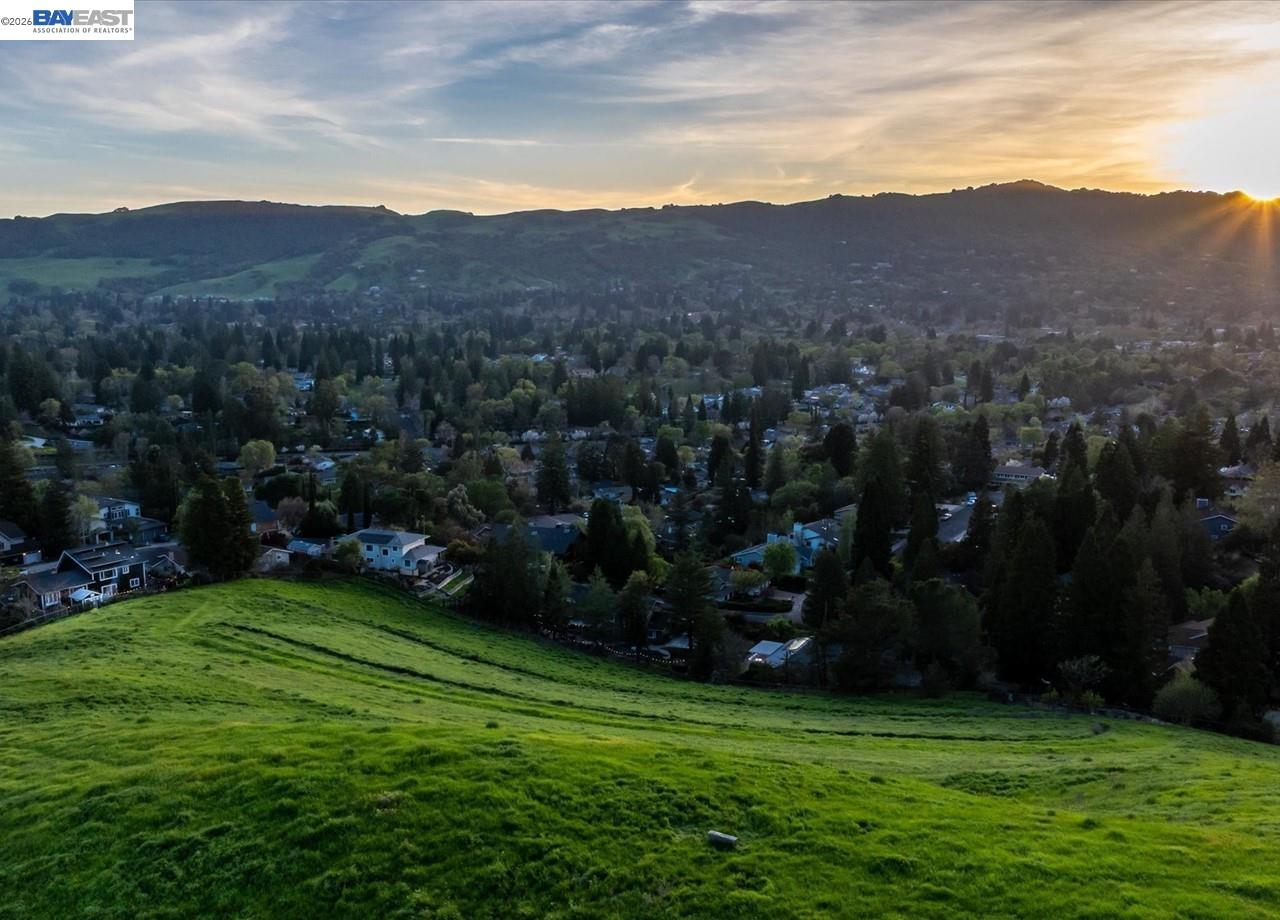 Detail Gallery Image 60 of 60 For 976 Richard Ln, Danville,  CA 94526 - 4 Beds | 3 Baths
