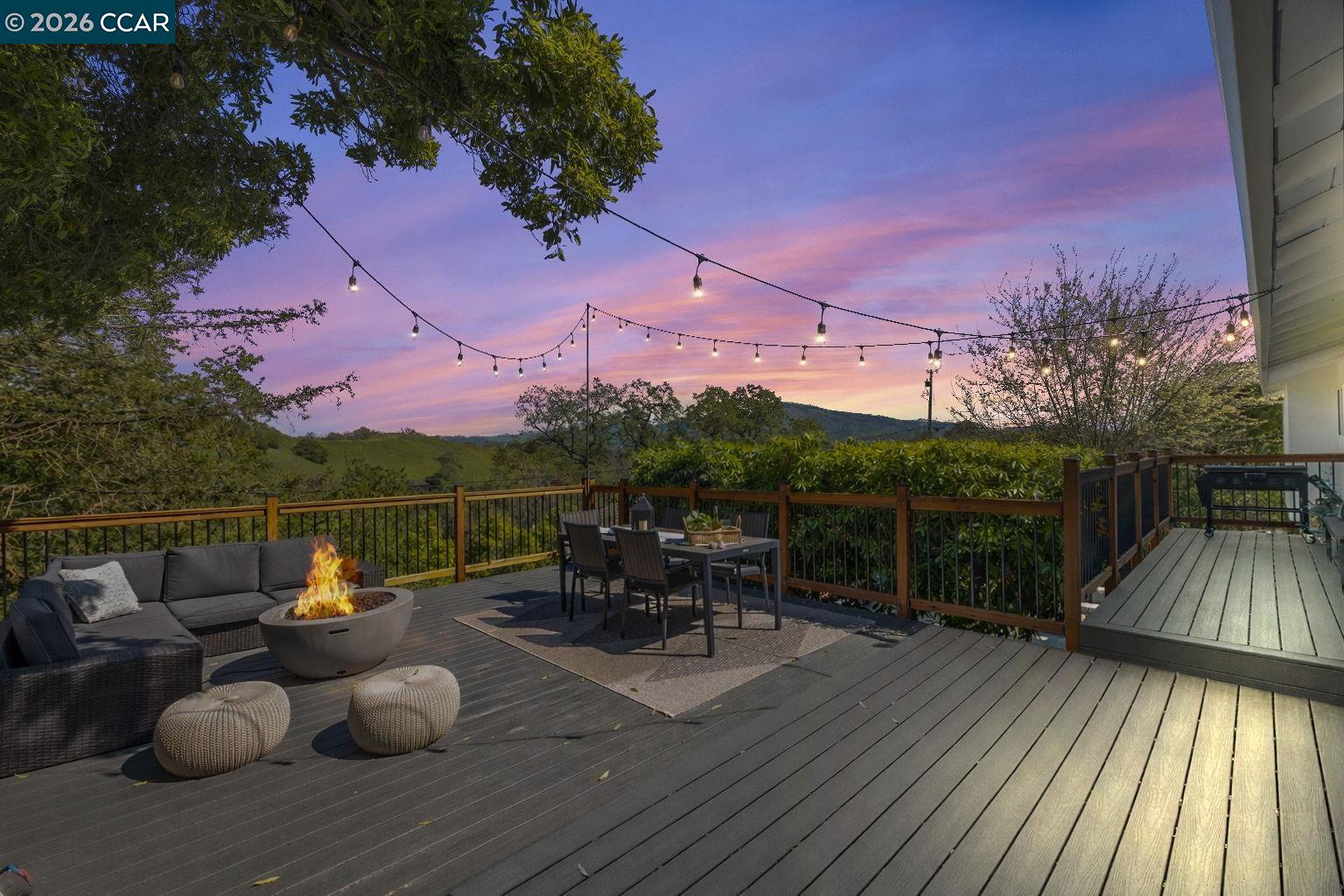 Detail Gallery Image 14 of 48 For 100 Hillcroft Way, Walnut Creek,  CA 94597 - 5 Beds | 4 Baths