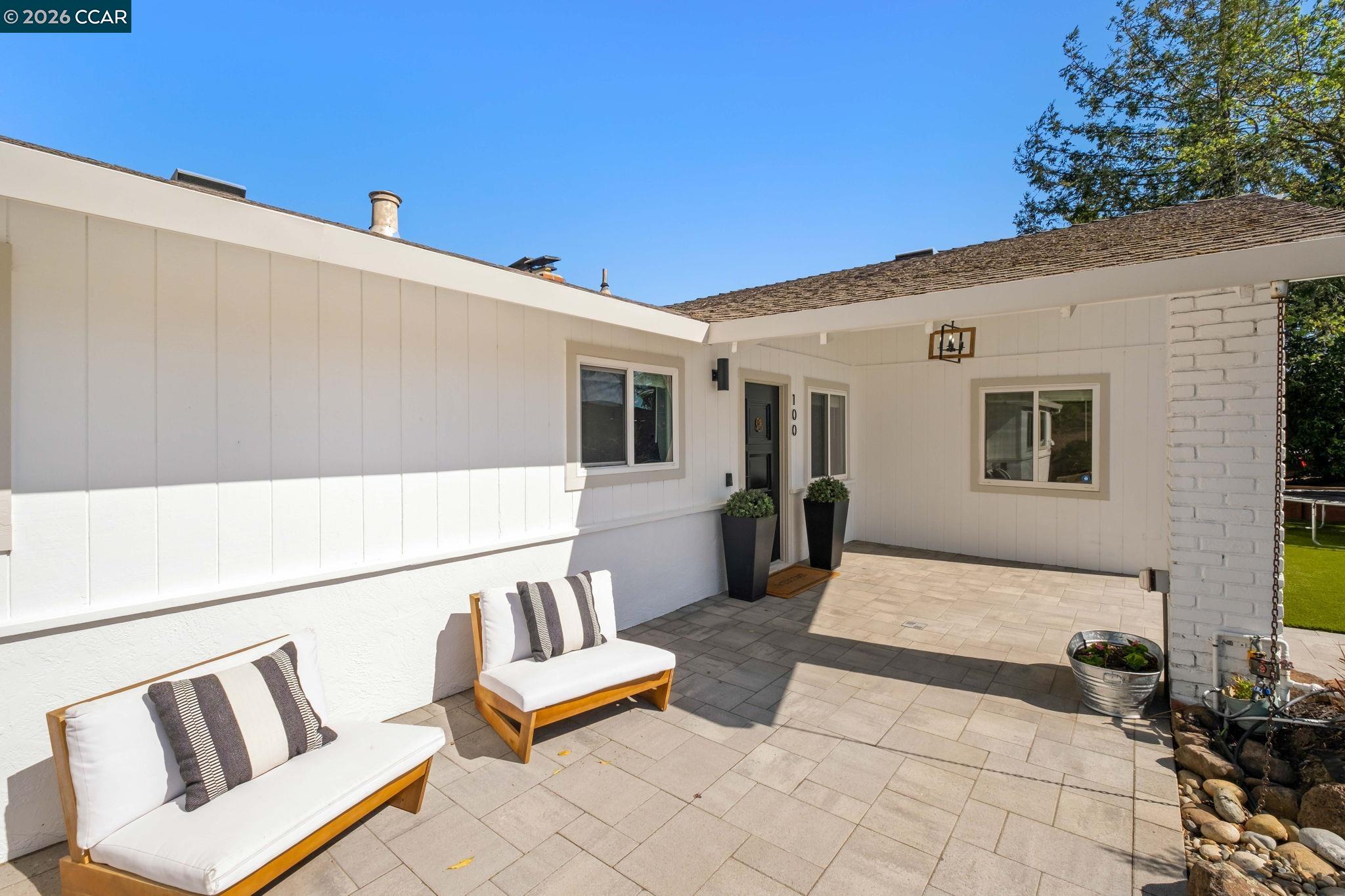 Detail Gallery Image 5 of 48 For 100 Hillcroft Way, Walnut Creek,  CA 94597 - 5 Beds | 4 Baths