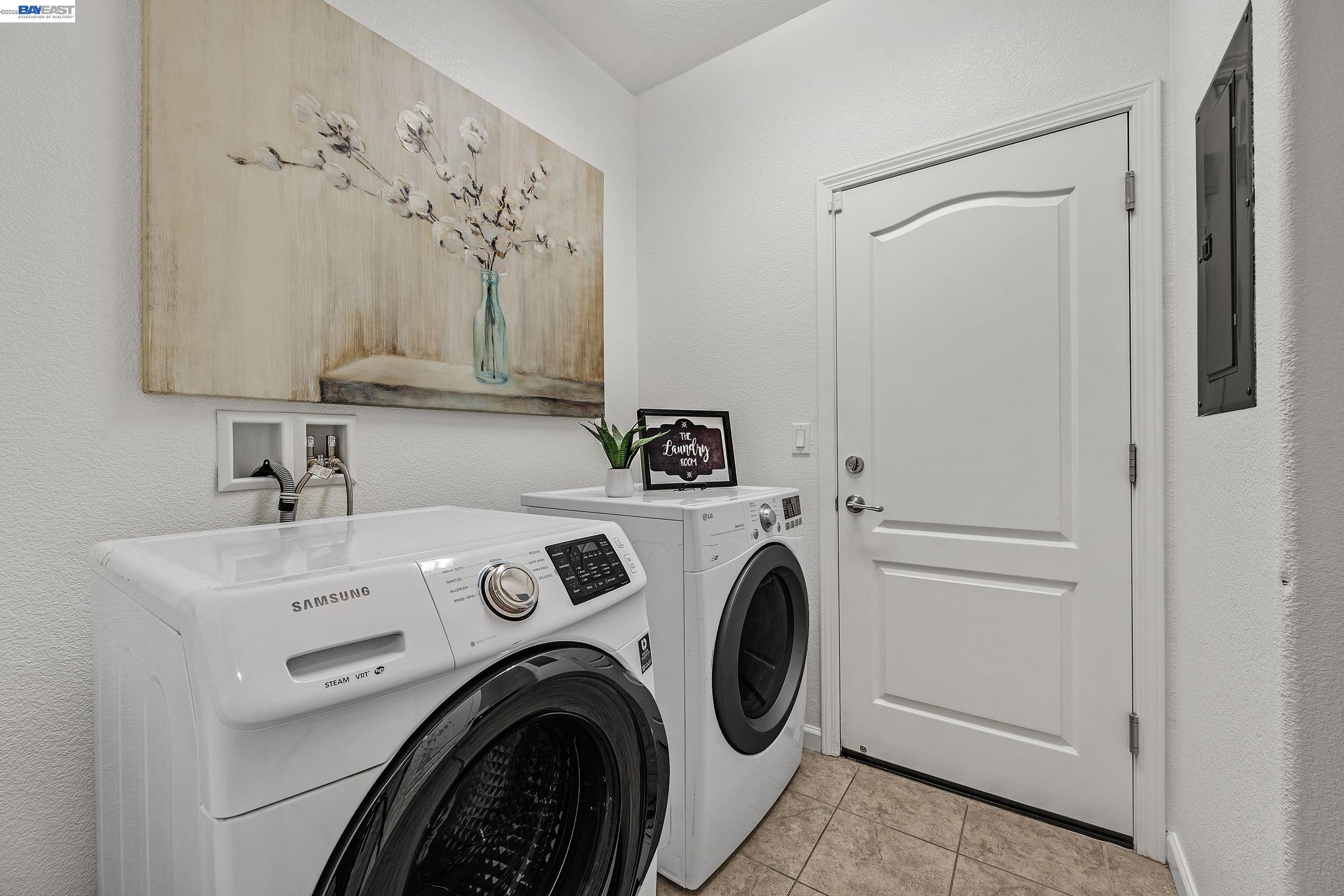 Detail Gallery Image 19 of 34 For 8219 Brookhaven Cir, Discovery Bay,  CA 94505 - 5 Beds | 3 Baths