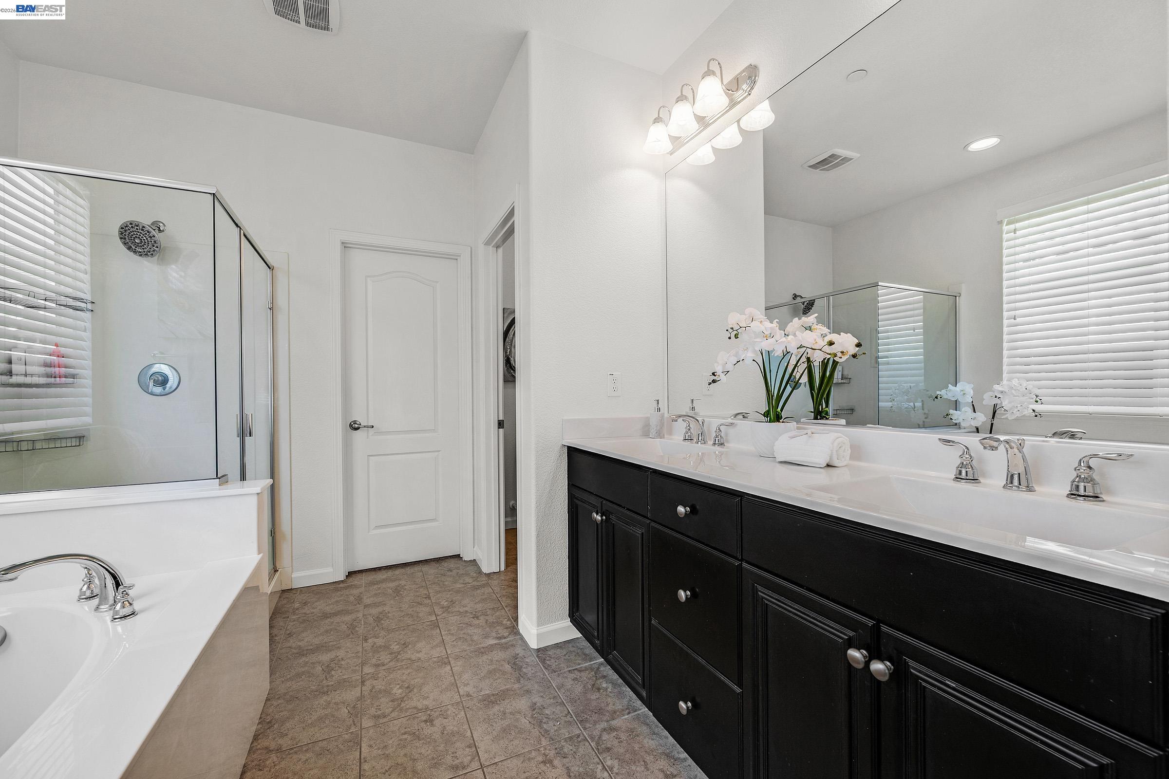 Detail Gallery Image 24 of 34 For 8219 Brookhaven Cir, Discovery Bay,  CA 94505 - 5 Beds | 3 Baths