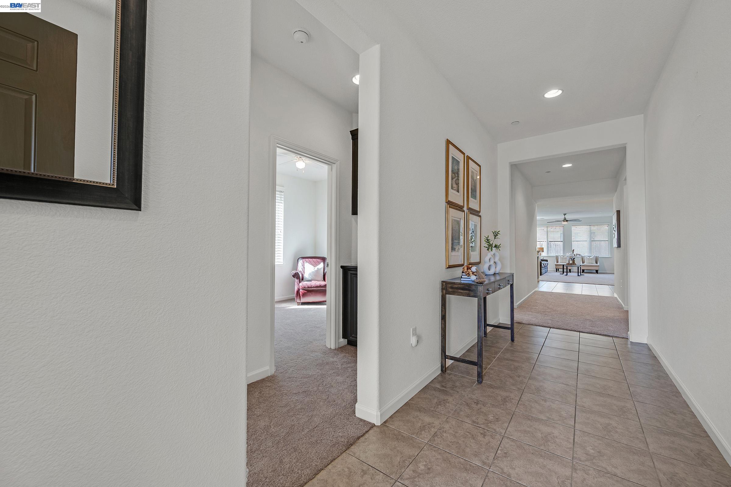 Detail Gallery Image 4 of 33 For 8219 Brookhaven Cir, Discovery Bay,  CA 94505 - 5 Beds | 3 Baths