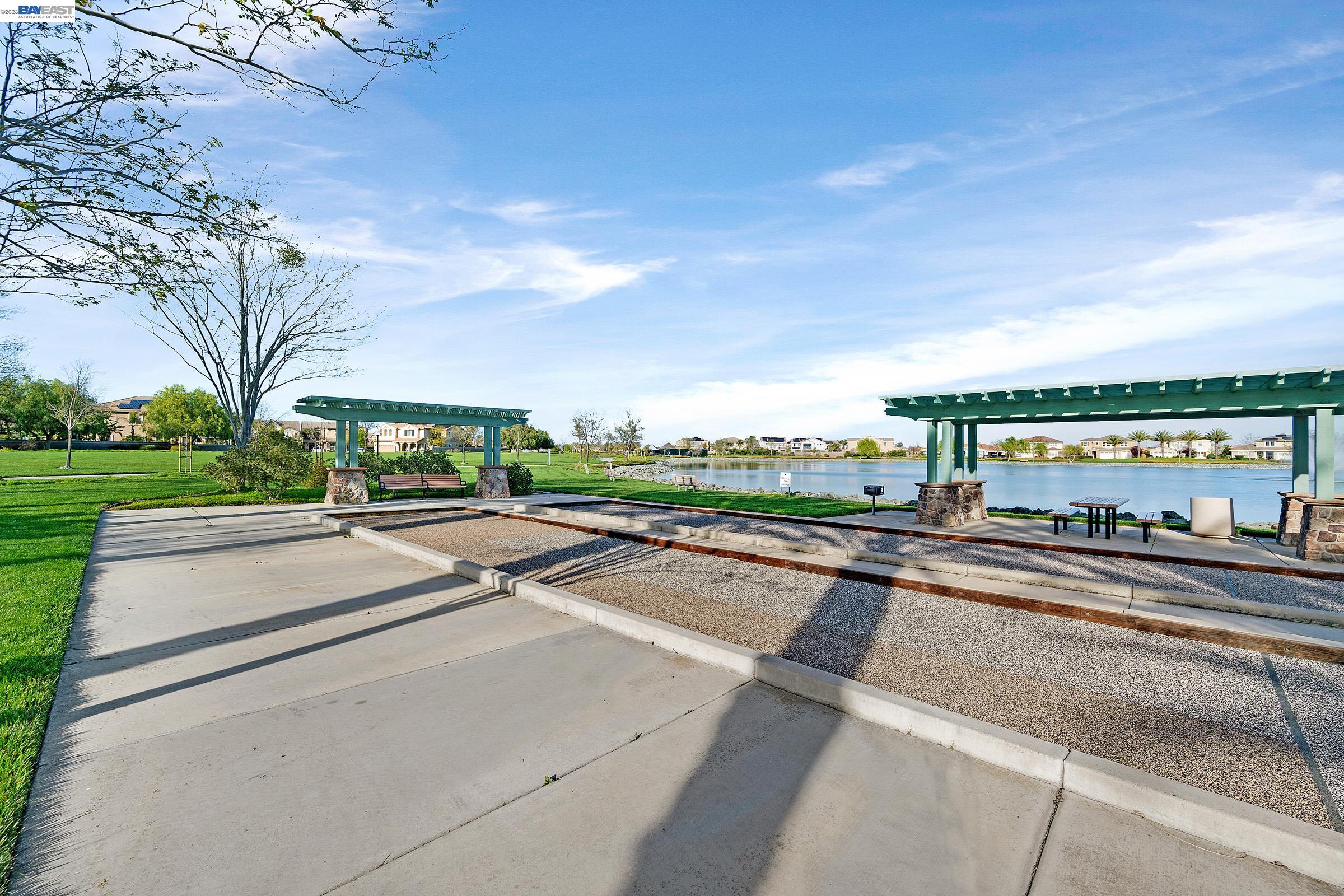 Detail Gallery Image 30 of 34 For 8219 Brookhaven Cir, Discovery Bay,  CA 94505 - 5 Beds | 3 Baths