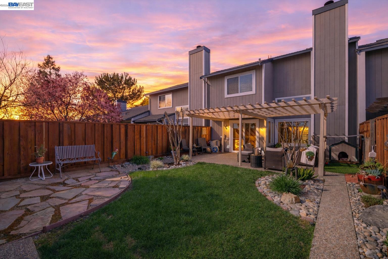 Photo #1: 41126727 Listing: Photo #1