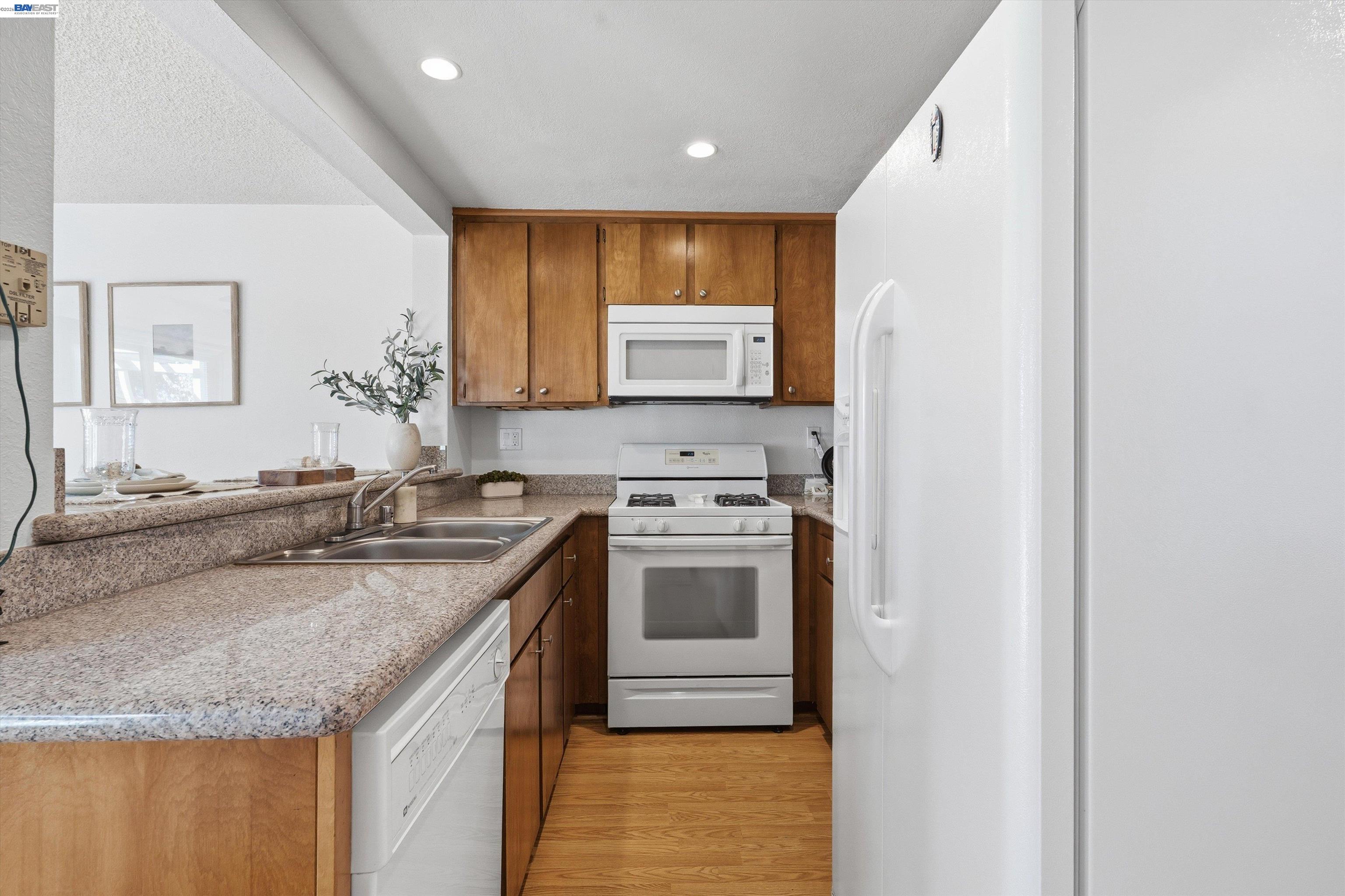 Photo #8: 41126727 Listing: Photo #8