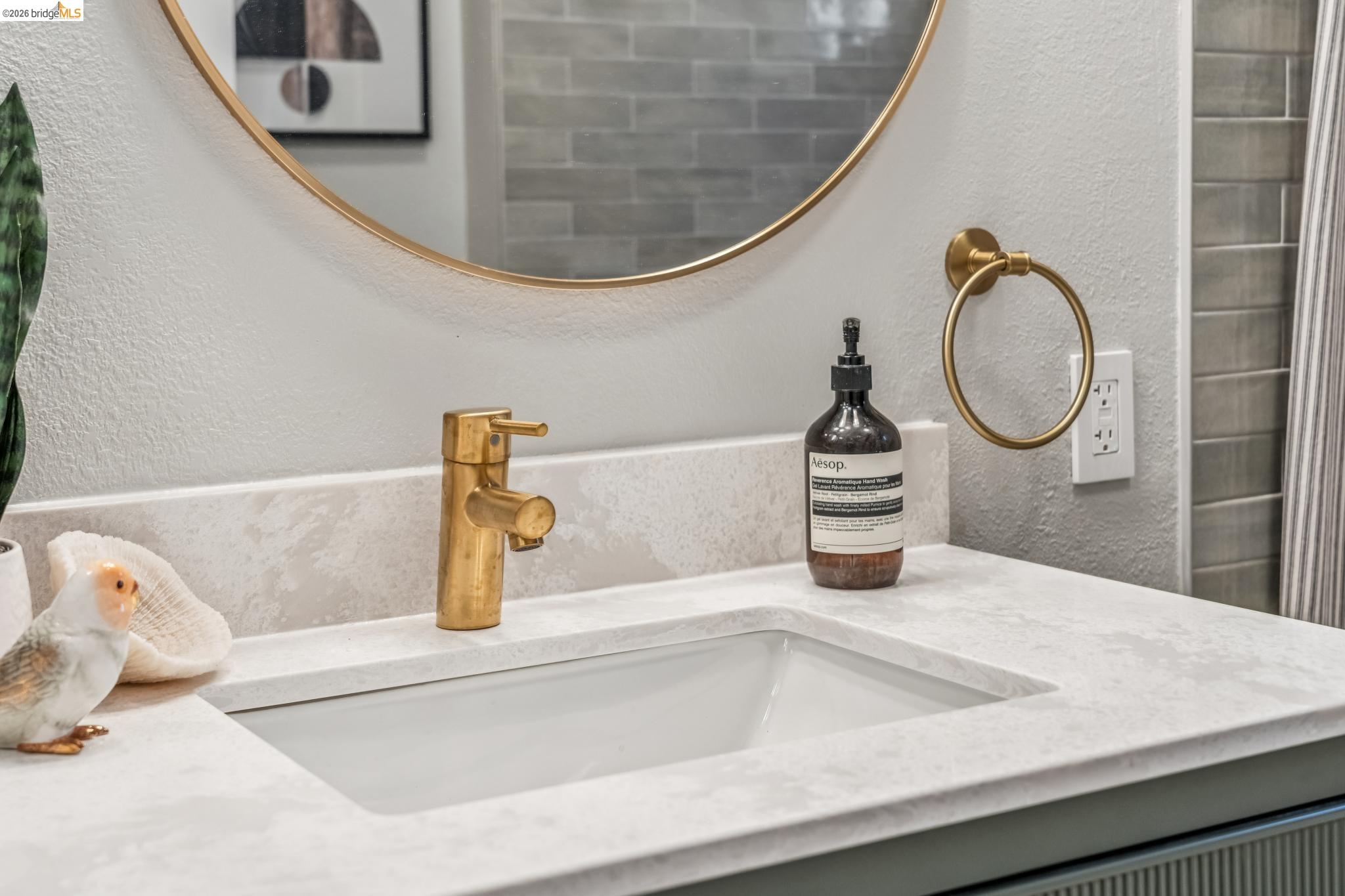 Detail Gallery Image 34 of 44 For 1120 Curtis St, Albany,  CA 94706 - 2 Beds | 2 Baths