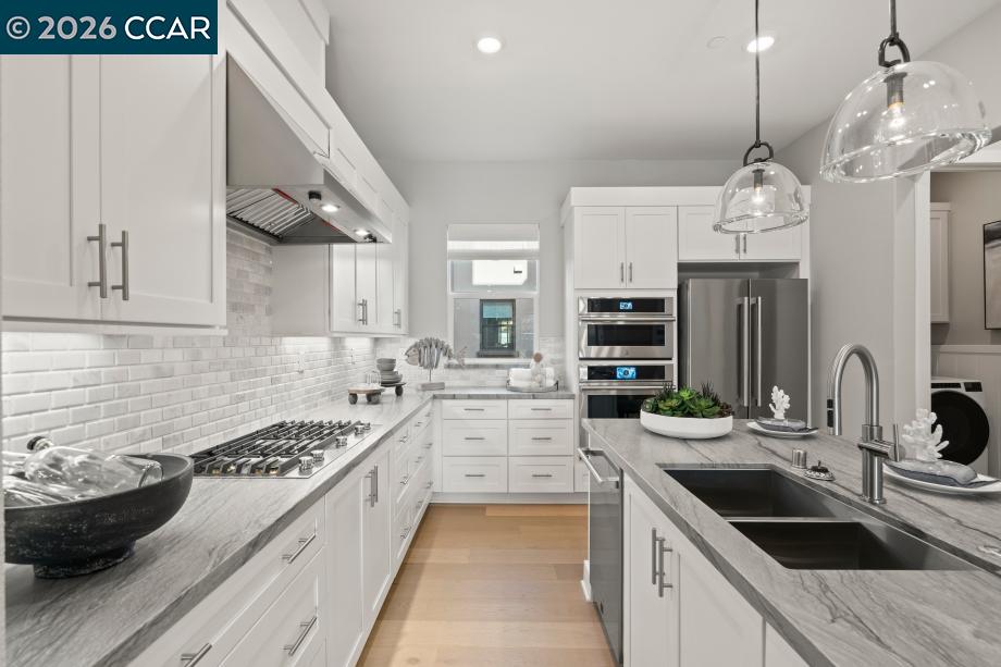 Detail Gallery Image 2 of 15 For 1106 Althea Terrace #3,  Sunnyvale,  CA 94086 - 3 Beds | 3 Baths