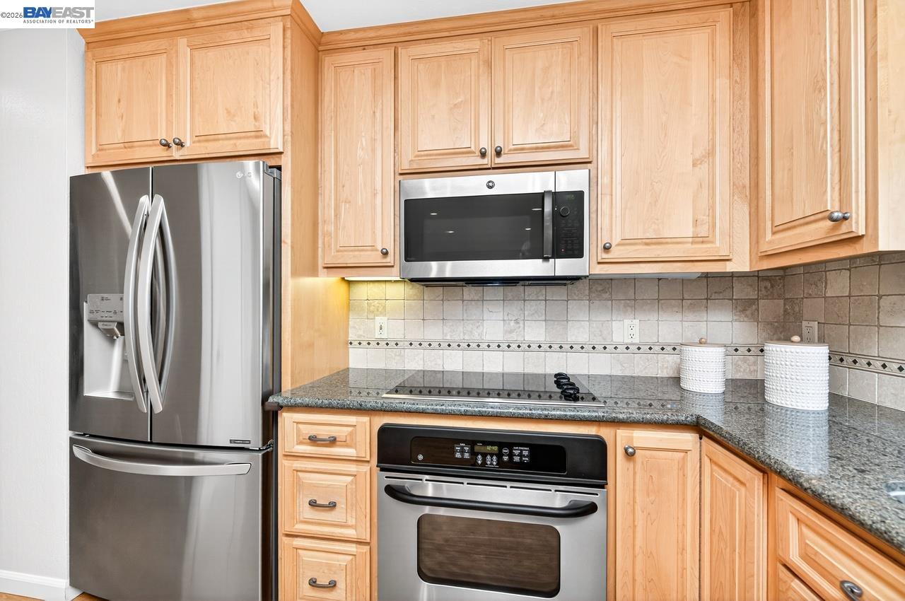 Detail Gallery Image 16 of 50 For 555 Ontario Dr, Livermore,  CA 94550 - 3 Beds | 2 Baths