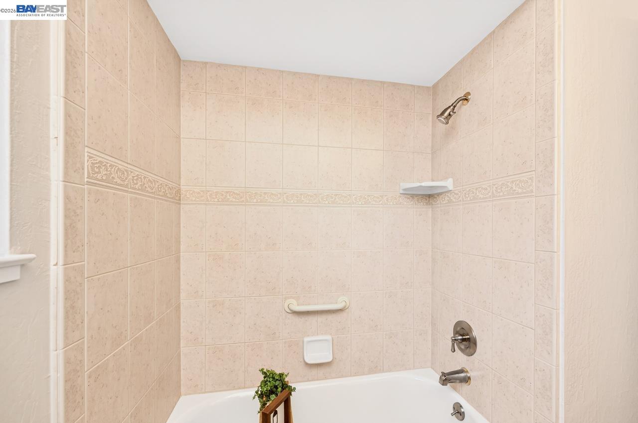 Detail Gallery Image 31 of 50 For 555 Ontario Dr, Livermore,  CA 94550 - 3 Beds | 2 Baths