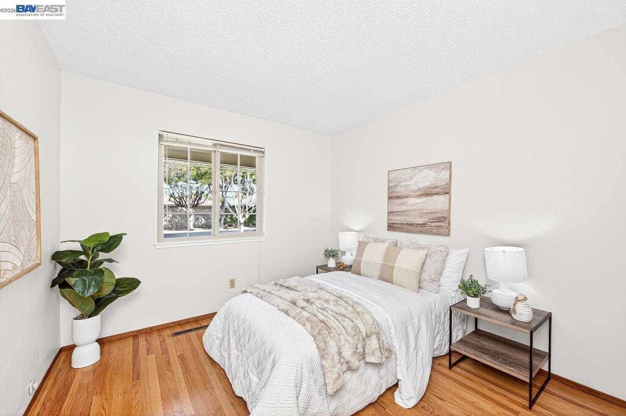 Detail Gallery Image 33 of 50 For 555 Ontario Dr, Livermore,  CA 94550 - 3 Beds | 2 Baths