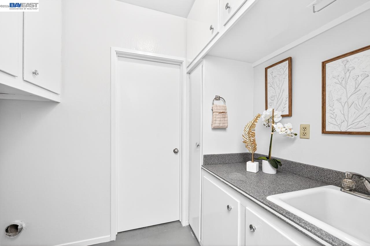 Detail Gallery Image 35 of 50 For 555 Ontario Dr, Livermore,  CA 94550 - 3 Beds | 2 Baths