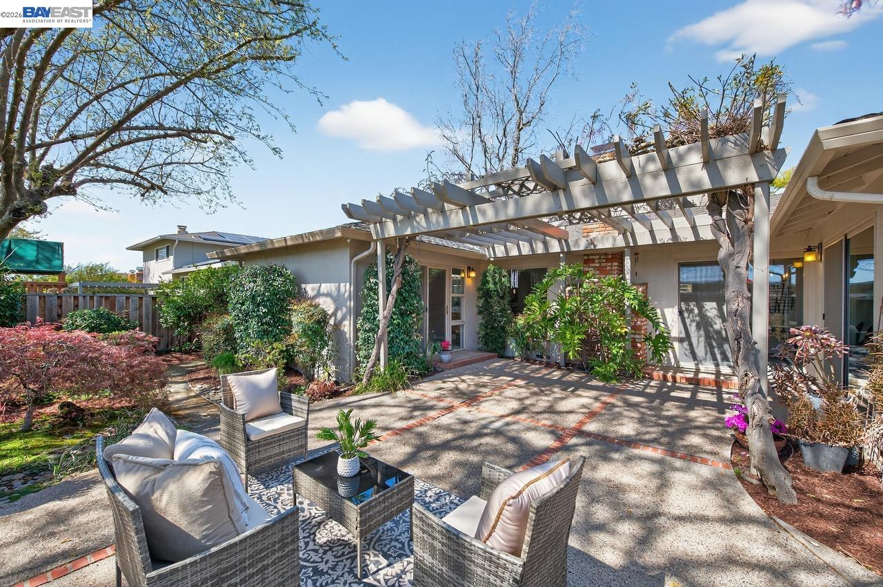 Detail Gallery Image 40 of 50 For 555 Ontario Dr, Livermore,  CA 94550 - 3 Beds | 2 Baths