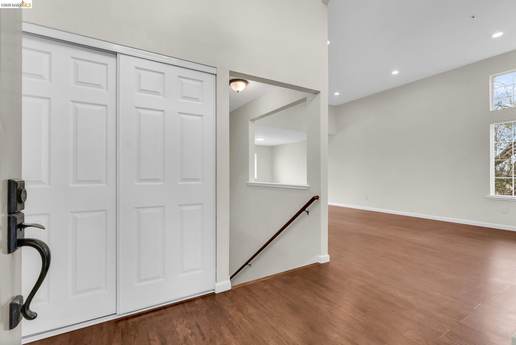 Detail Gallery Image 12 of 50 For 410 Highland Court, Concord,  CA 94521-9999 - 4 Beds | 3 Baths