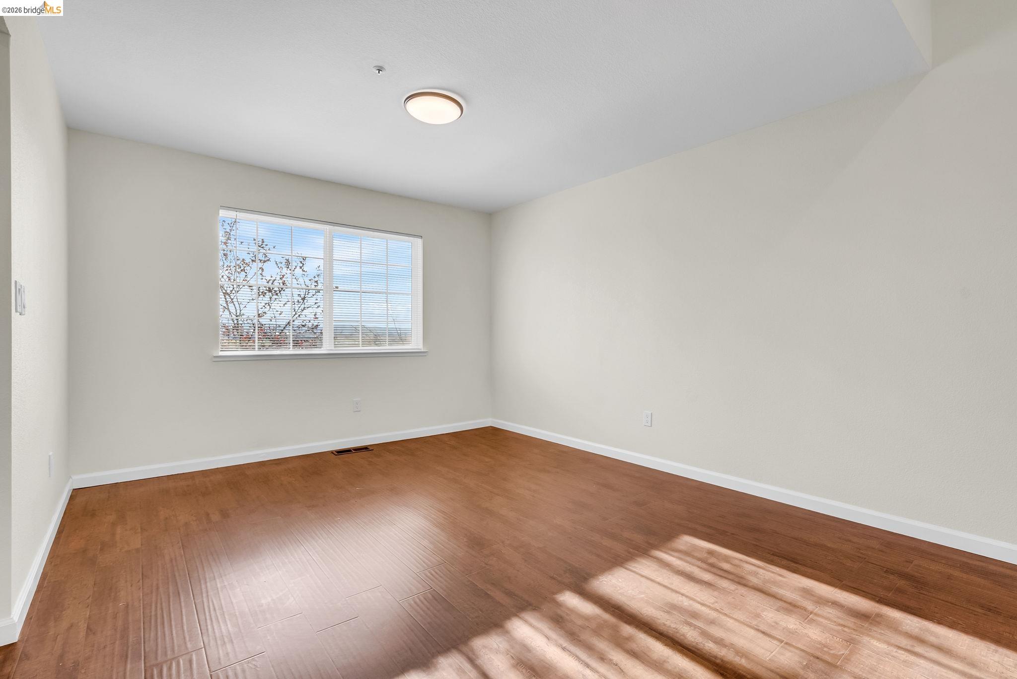 Detail Gallery Image 17 of 50 For 410 Highland Court, Concord,  CA 94521-9999 - 4 Beds | 3 Baths