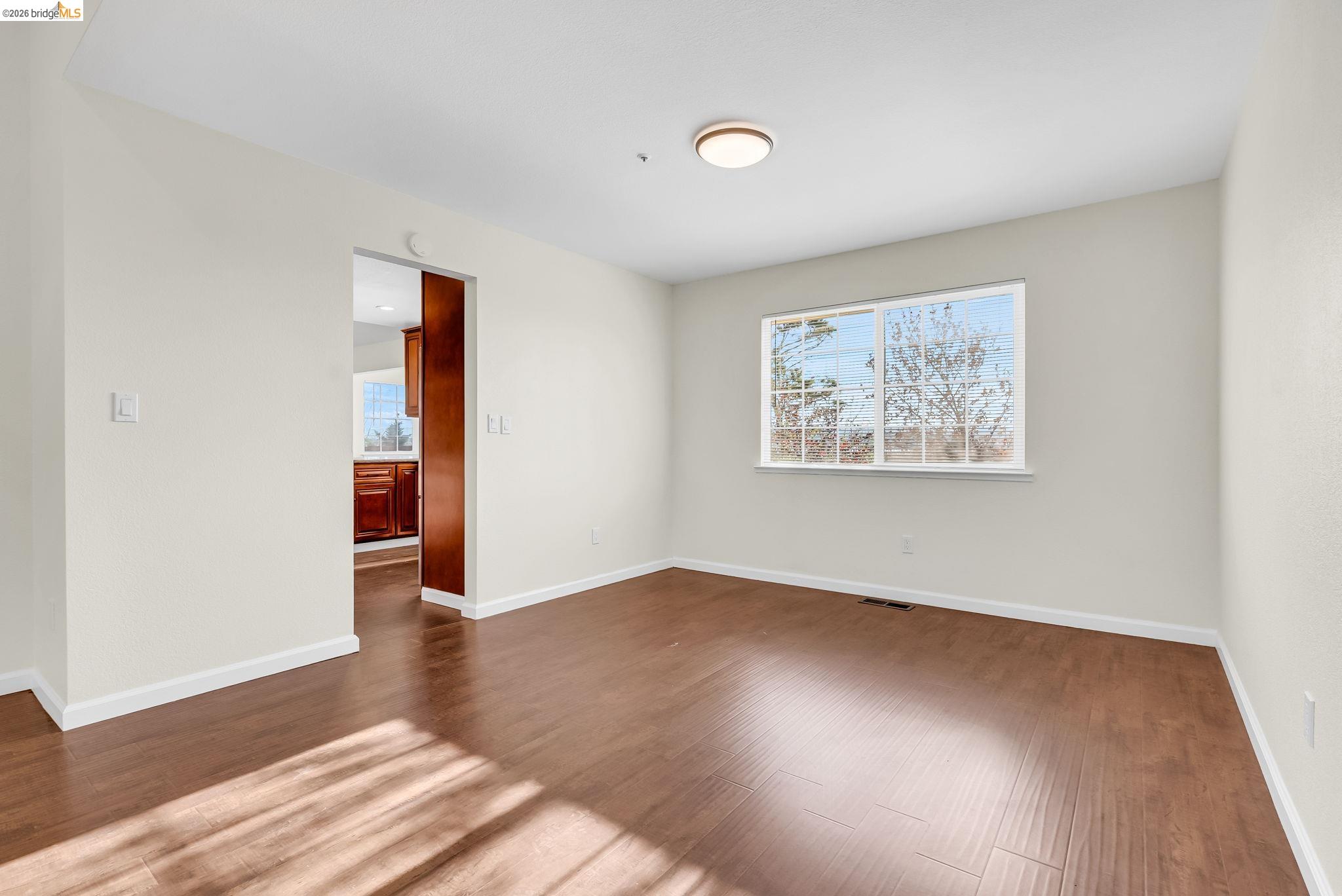 Detail Gallery Image 18 of 50 For 410 Highland Court, Concord,  CA 94521-9999 - 4 Beds | 3 Baths