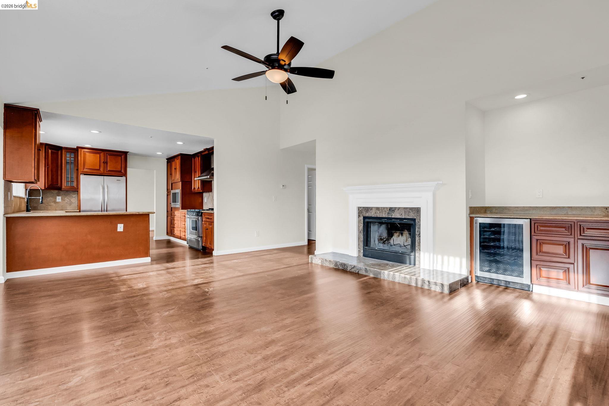 Detail Gallery Image 26 of 50 For 410 Highland Court, Concord,  CA 94521-9999 - 4 Beds | 3 Baths