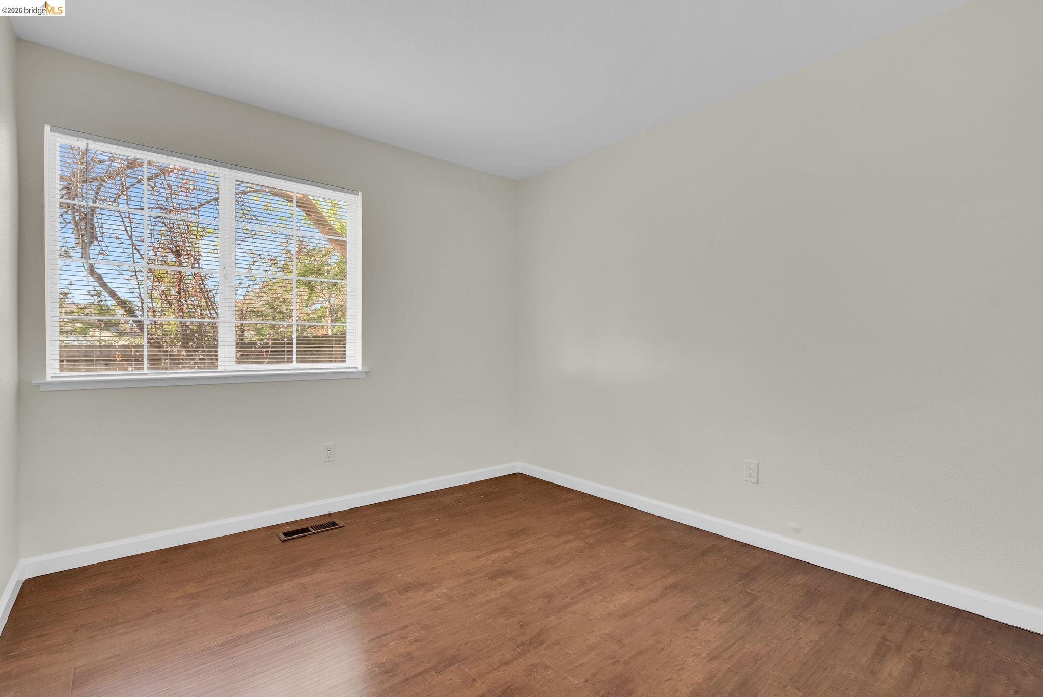 Detail Gallery Image 38 of 50 For 410 Highland Court, Concord,  CA 94521-9999 - 4 Beds | 3 Baths