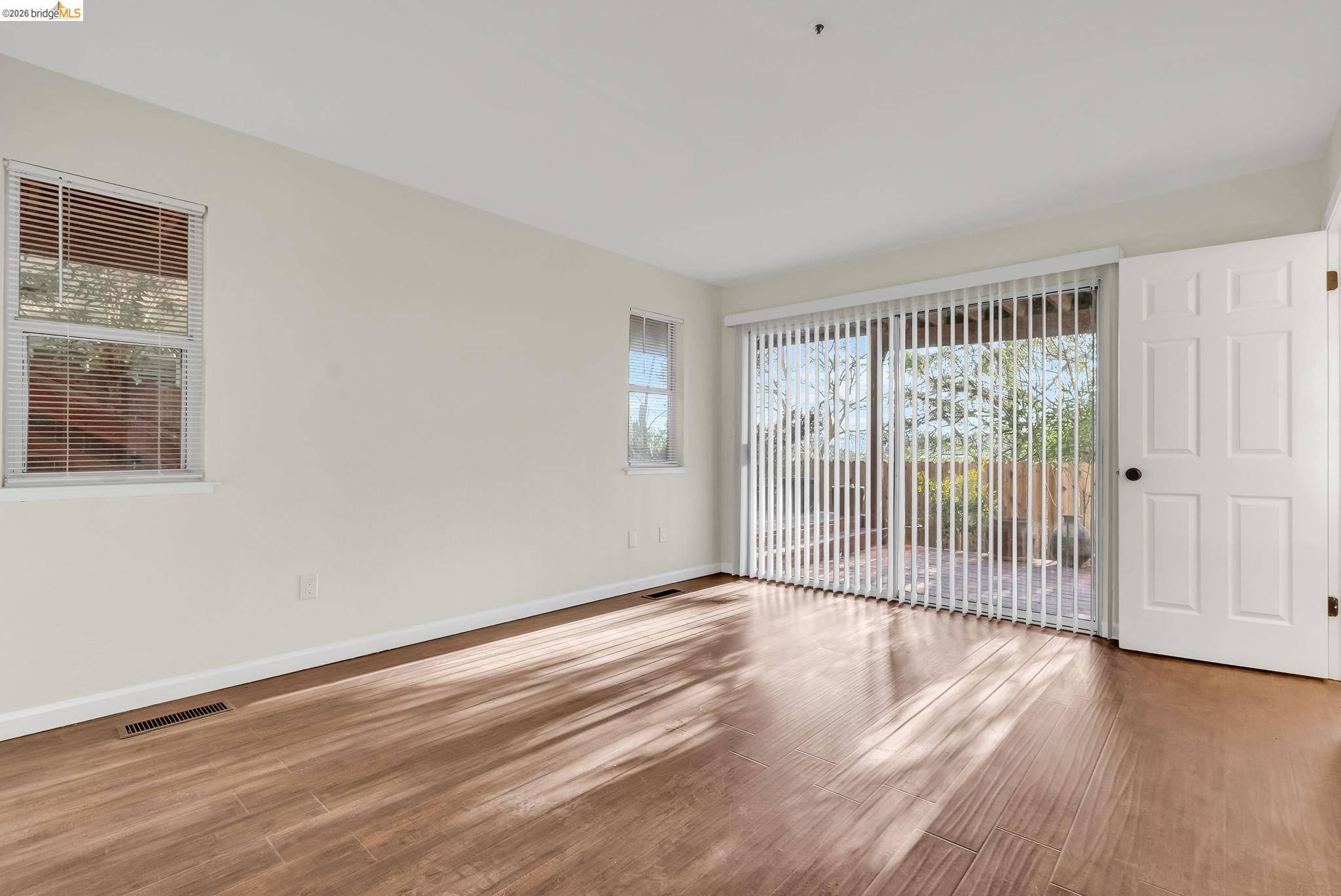 Detail Gallery Image 42 of 50 For 410 Highland Court, Concord,  CA 94521-9999 - 4 Beds | 3 Baths