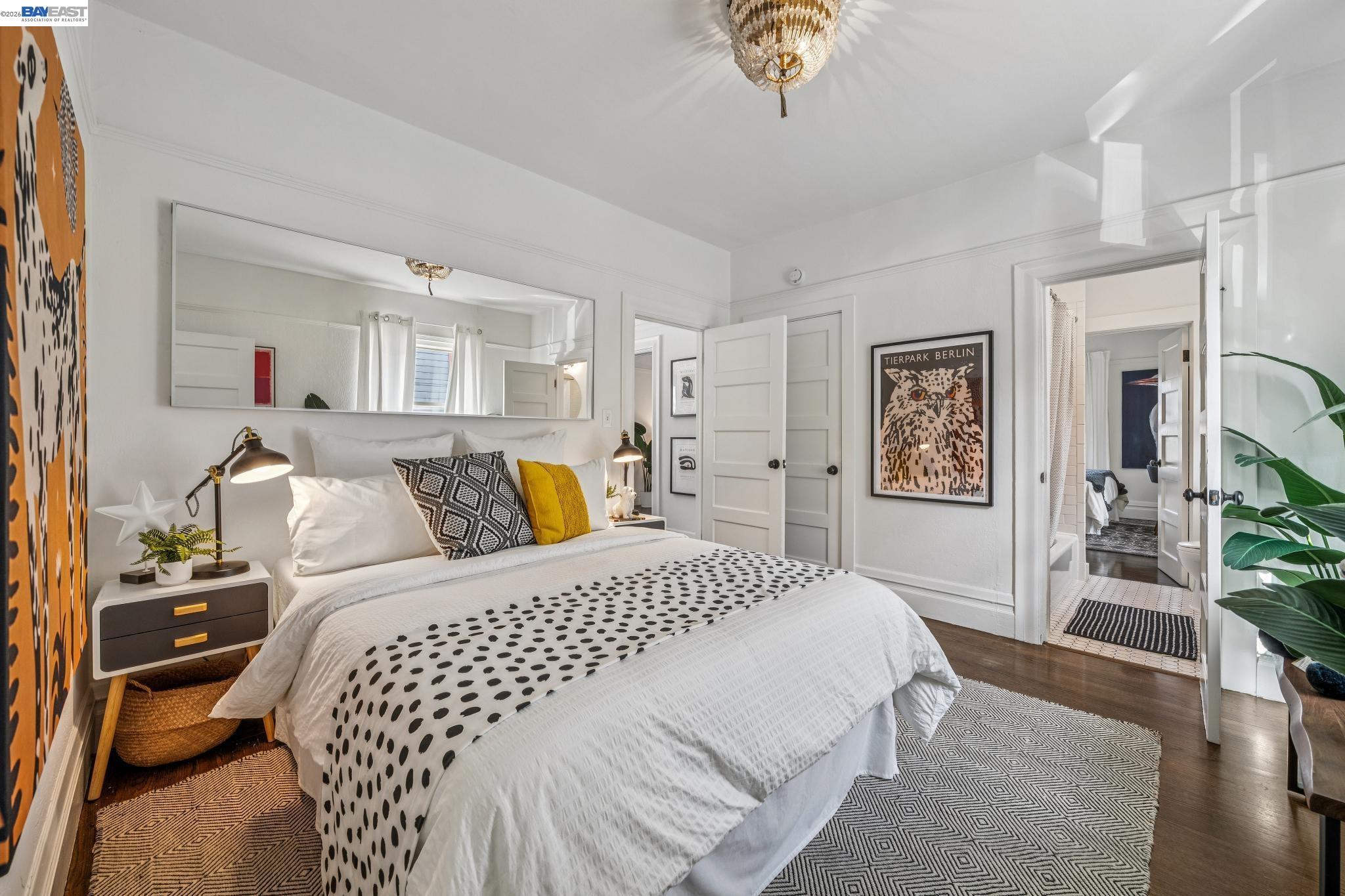 Detail Gallery Image 25 of 55 For 1059 59th Street, Oakland,  CA 94608 - 2 Beds | 2/1 Baths