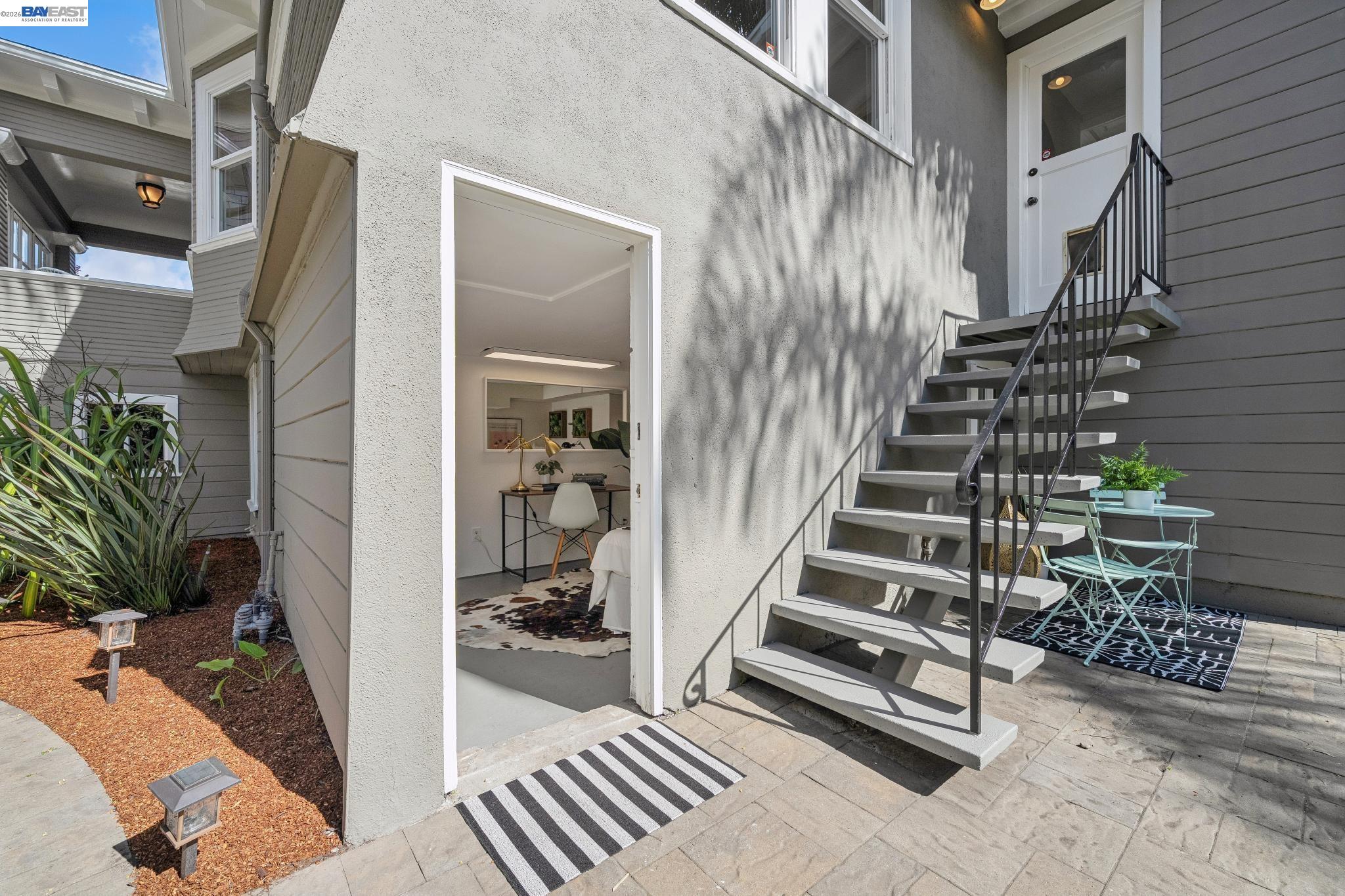 Detail Gallery Image 33 of 55 For 1059 59th Street, Oakland,  CA 94608 - 2 Beds | 2/1 Baths