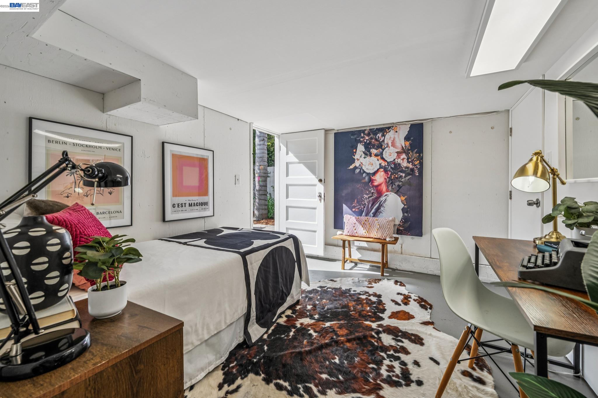 Detail Gallery Image 34 of 55 For 1059 59th Street, Oakland,  CA 94608 - 2 Beds | 2/1 Baths