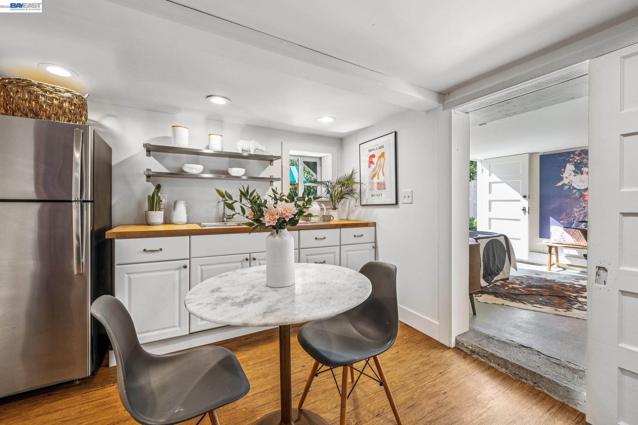 Detail Gallery Image 36 of 55 For 1059 59th Street, Oakland,  CA 94608 - 2 Beds | 2/1 Baths