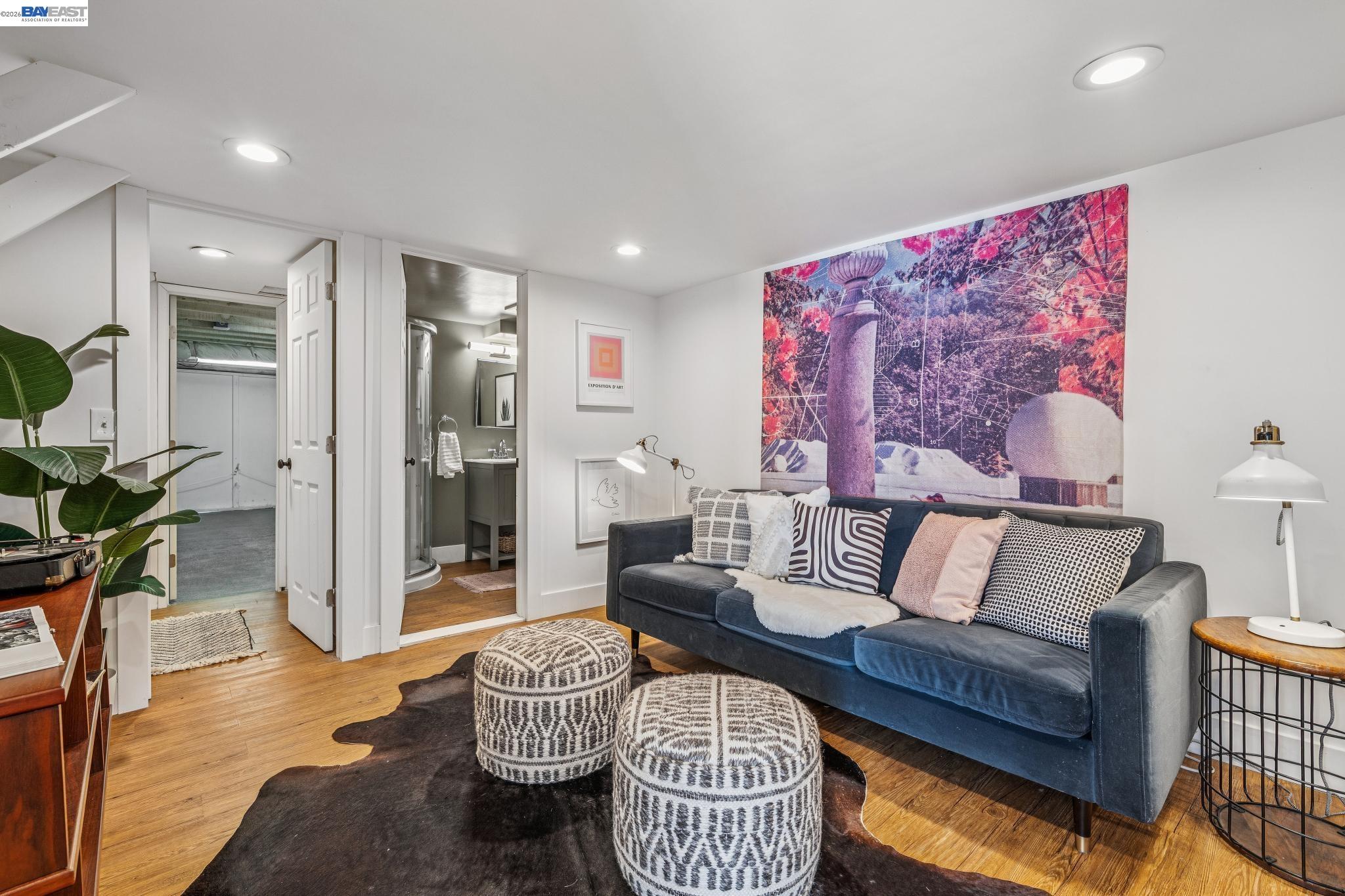 Detail Gallery Image 39 of 55 For 1059 59th Street, Oakland,  CA 94608 - 2 Beds | 2/1 Baths