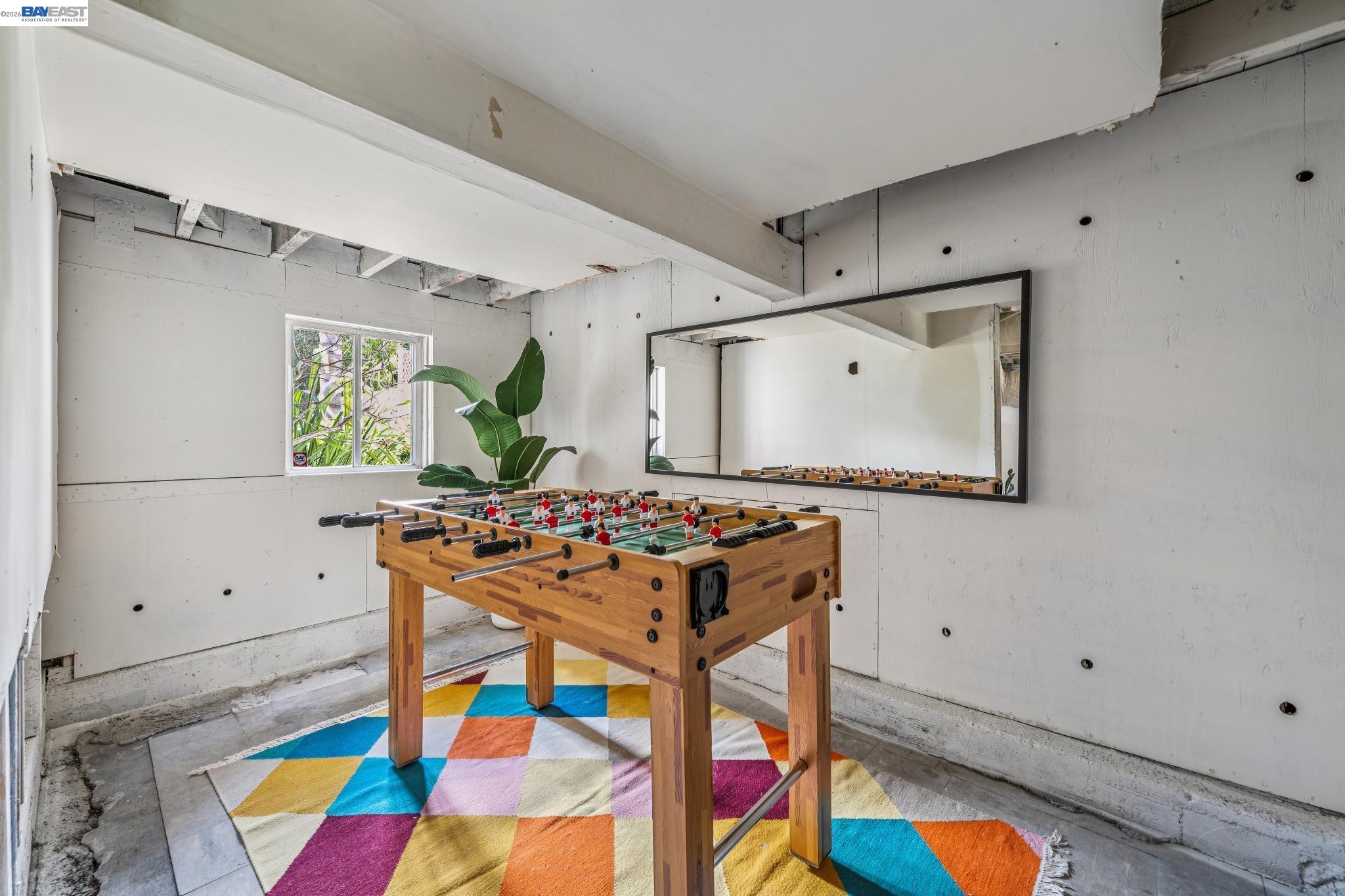 Detail Gallery Image 45 of 55 For 1059 59th Street, Oakland,  CA 94608 - 2 Beds | 2/1 Baths