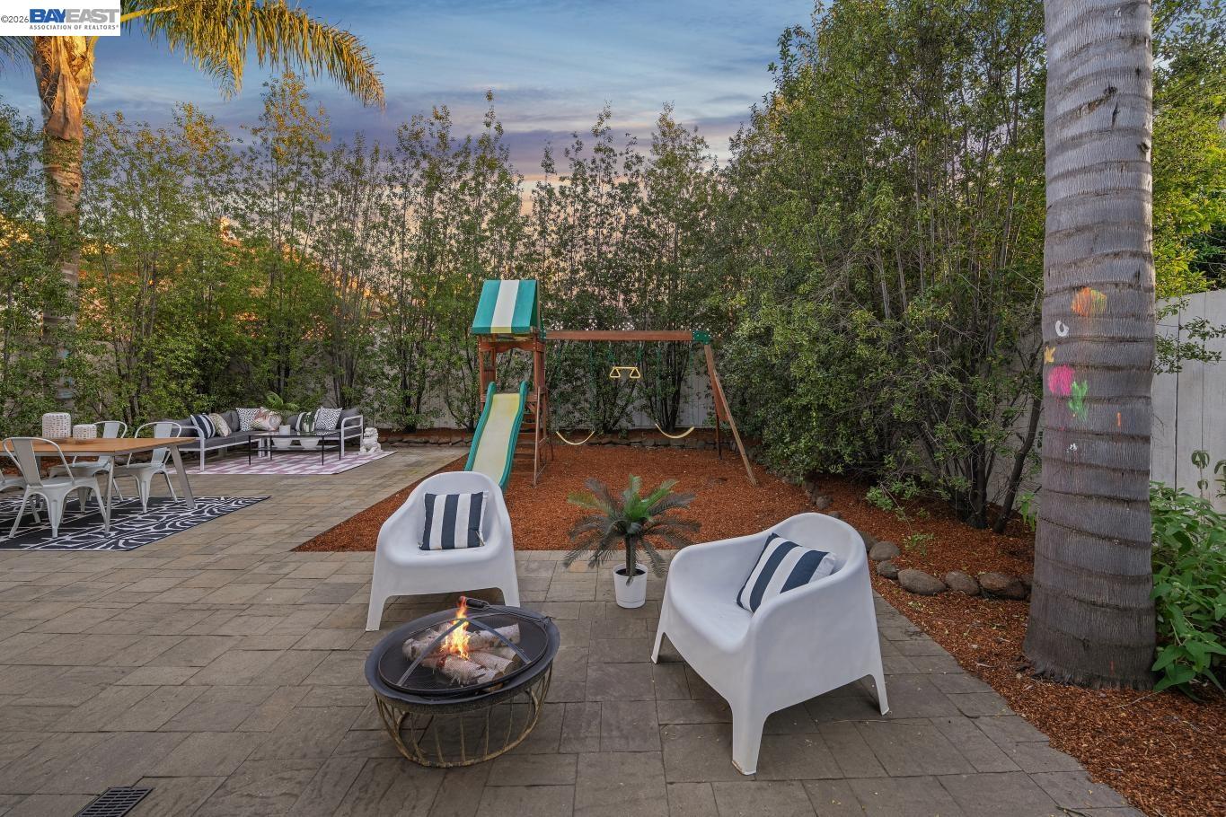 Detail Gallery Image 51 of 55 For 1059 59th Street, Oakland,  CA 94608 - 2 Beds | 2/1 Baths