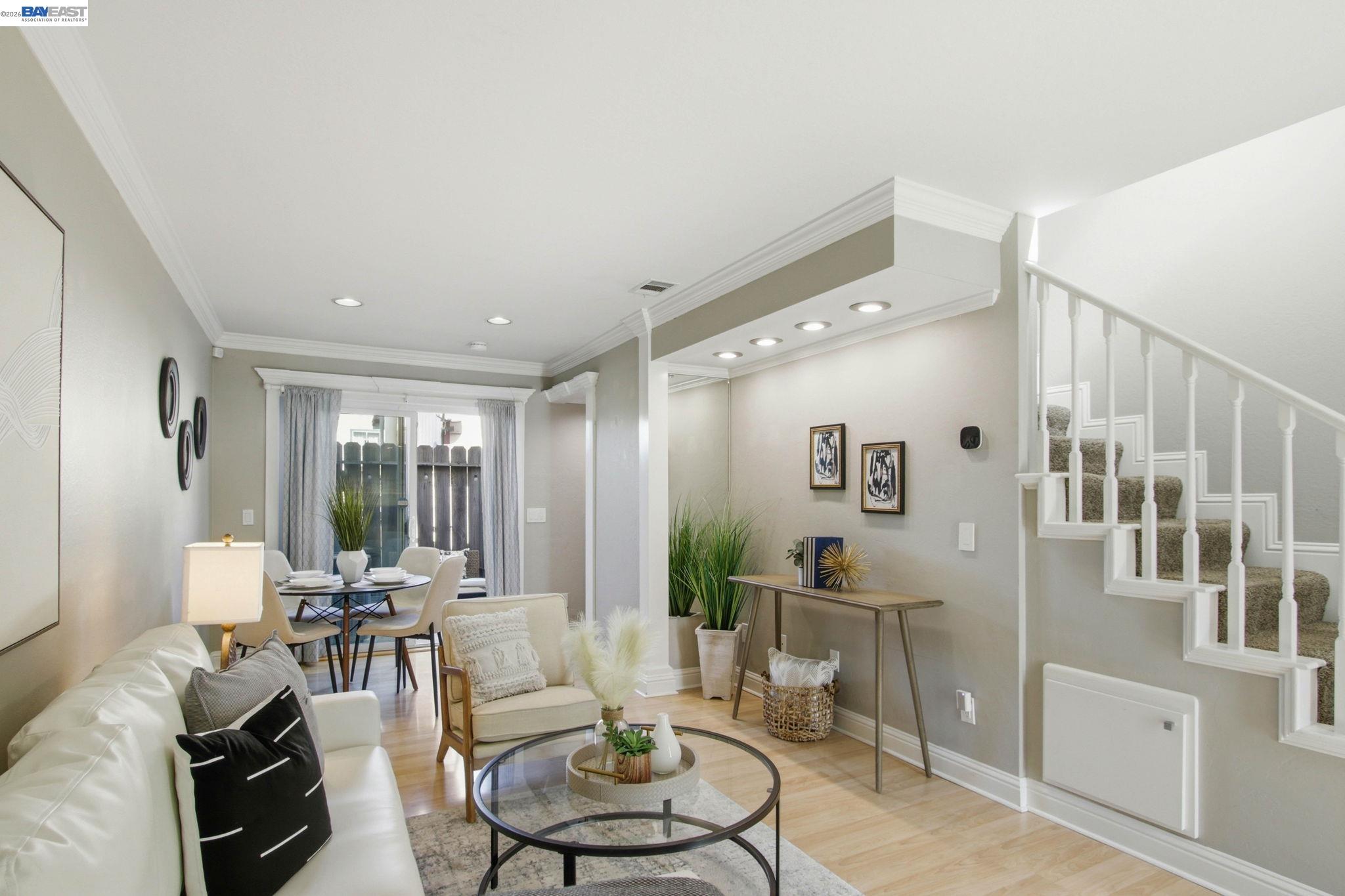 Detail Gallery Image 3 of 30 For 649 N 4th St, San Jose,  CA 95112 - 2 Beds | 2/1 Baths