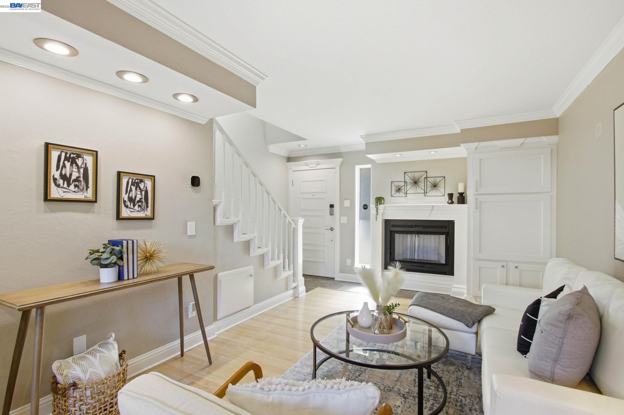 Detail Gallery Image 4 of 30 For 649 N 4th St, San Jose,  CA 95112 - 2 Beds | 2/1 Baths