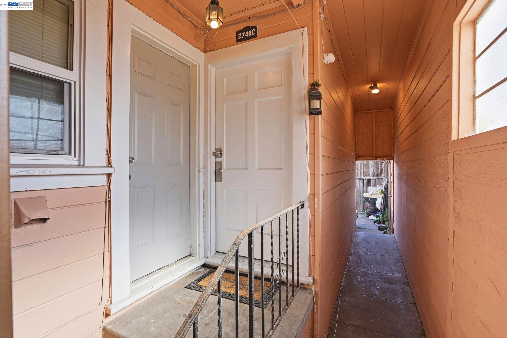 Detail Gallery Image 3 of 27 For 2740 73rd Ave, Oakland,  CA 94605 - – Beds | – Baths