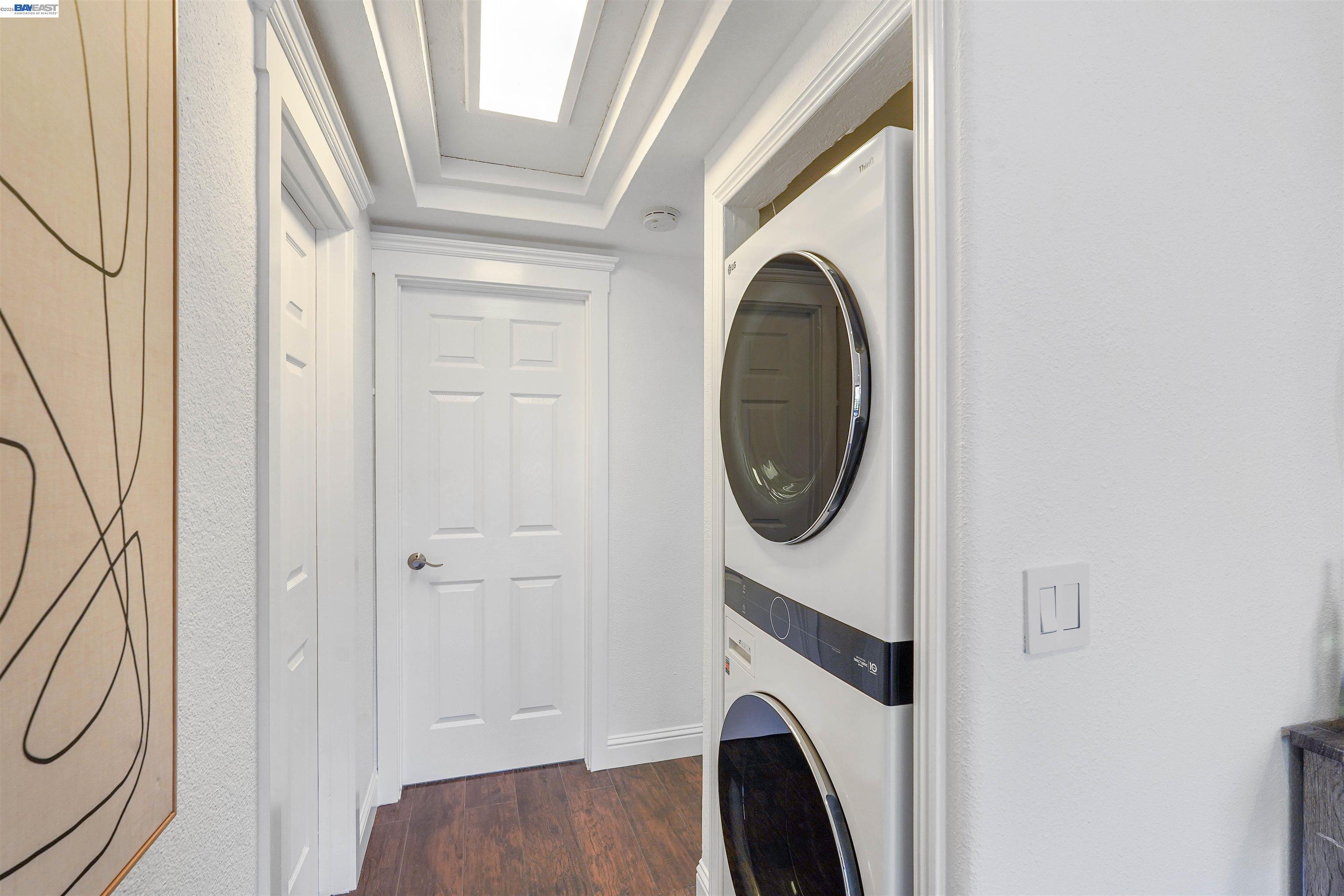 Detail Gallery Image 11 of 41 For 232 Race St, San Jose,  CA 95126 - 2 Beds | 2 Baths