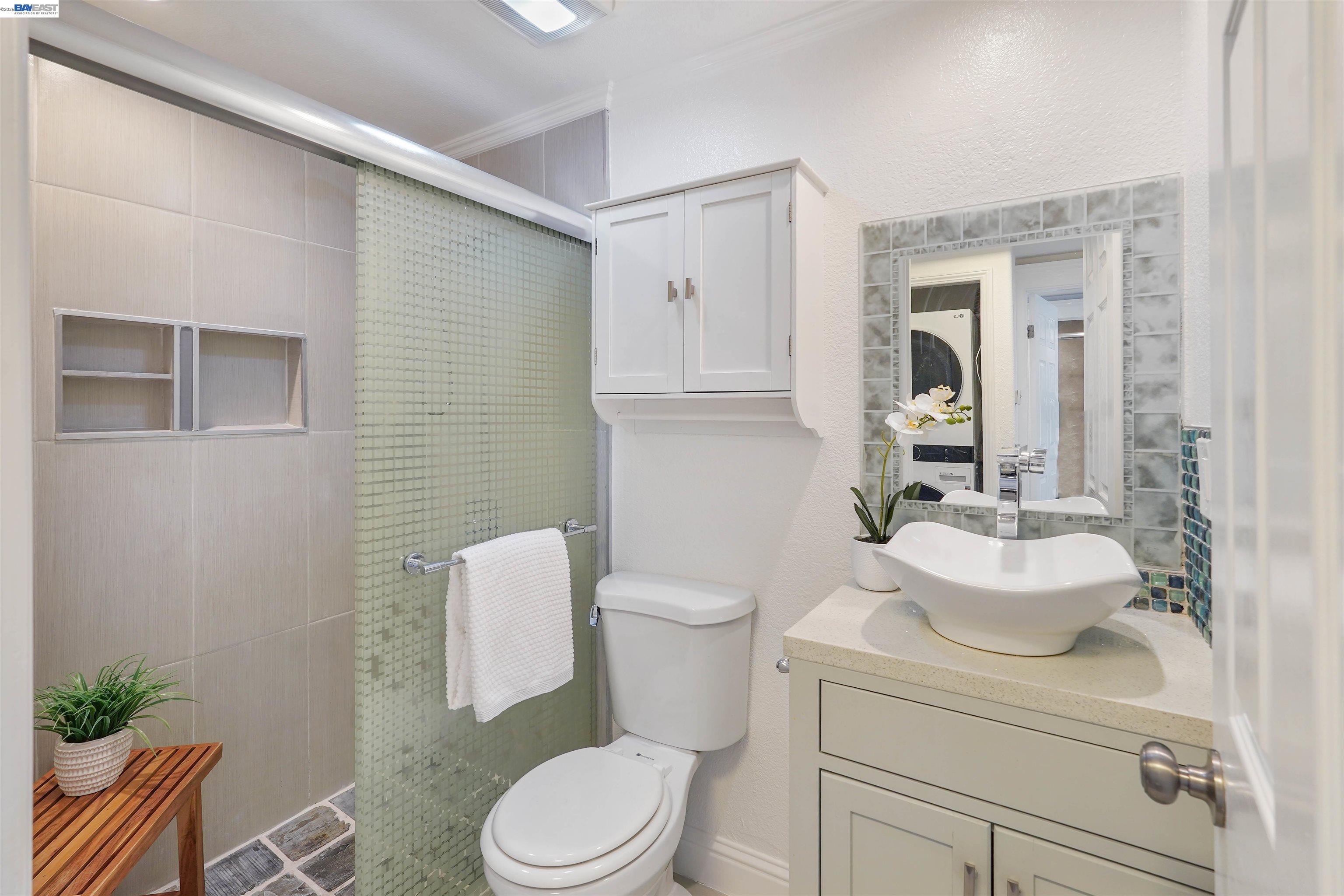 Detail Gallery Image 13 of 41 For 232 Race St, San Jose,  CA 95126 - 2 Beds | 2 Baths