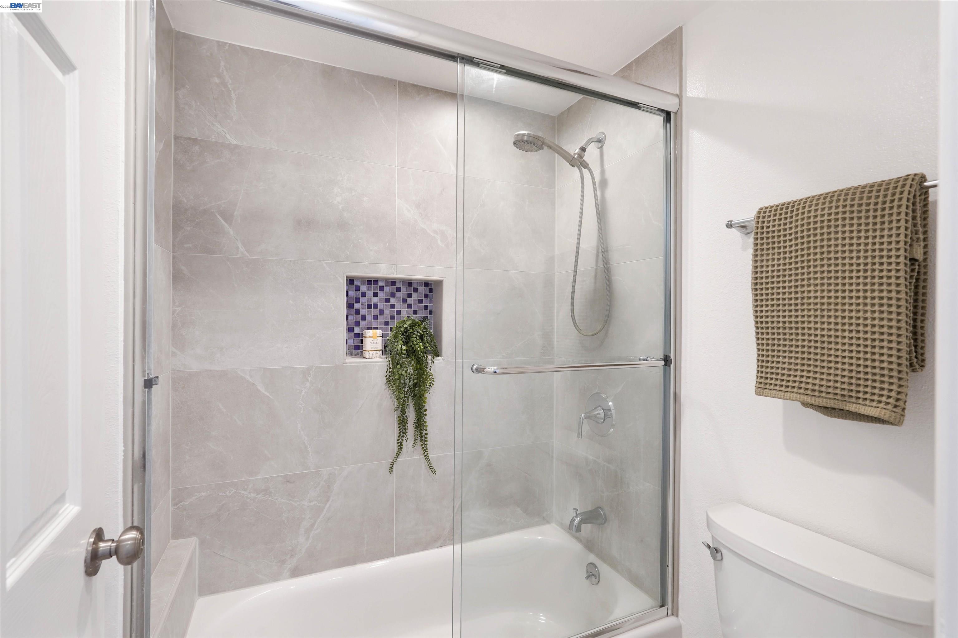 Detail Gallery Image 26 of 41 For 232 Race St, San Jose,  CA 95126 - 2 Beds | 2 Baths