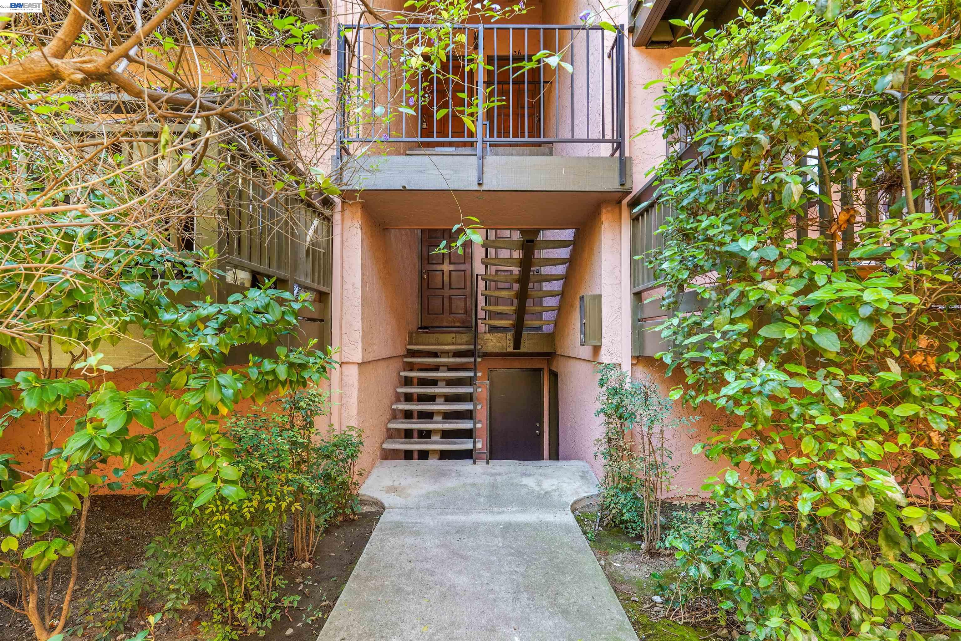 Detail Gallery Image 40 of 41 For 232 Race St, San Jose,  CA 95126 - 2 Beds | 2 Baths