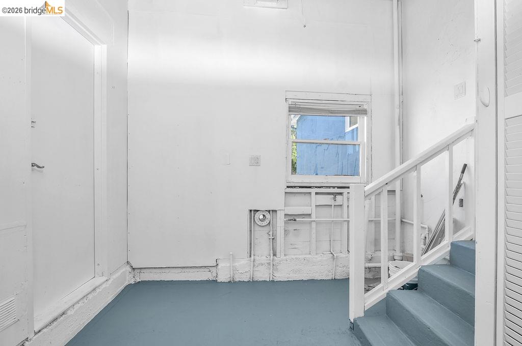 Detail Gallery Image 14 of 16 For 1012 Pine St, Vallejo,  CA 94590 - 2 Beds | 1 Baths