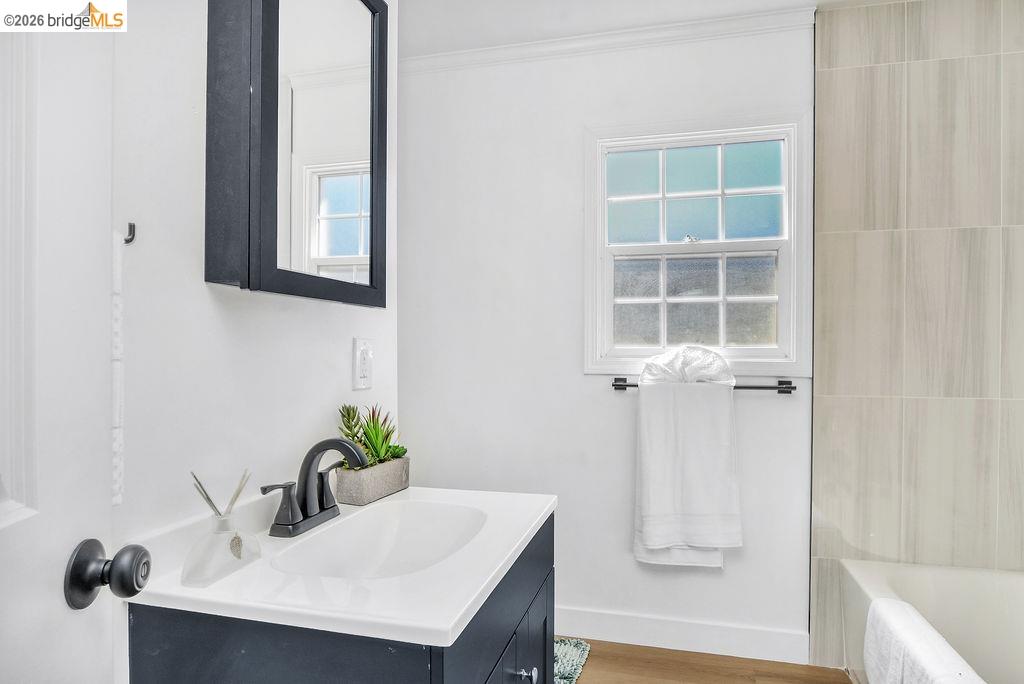 Detail Gallery Image 9 of 16 For 1012 Pine St, Vallejo,  CA 94590 - 2 Beds | 1 Baths