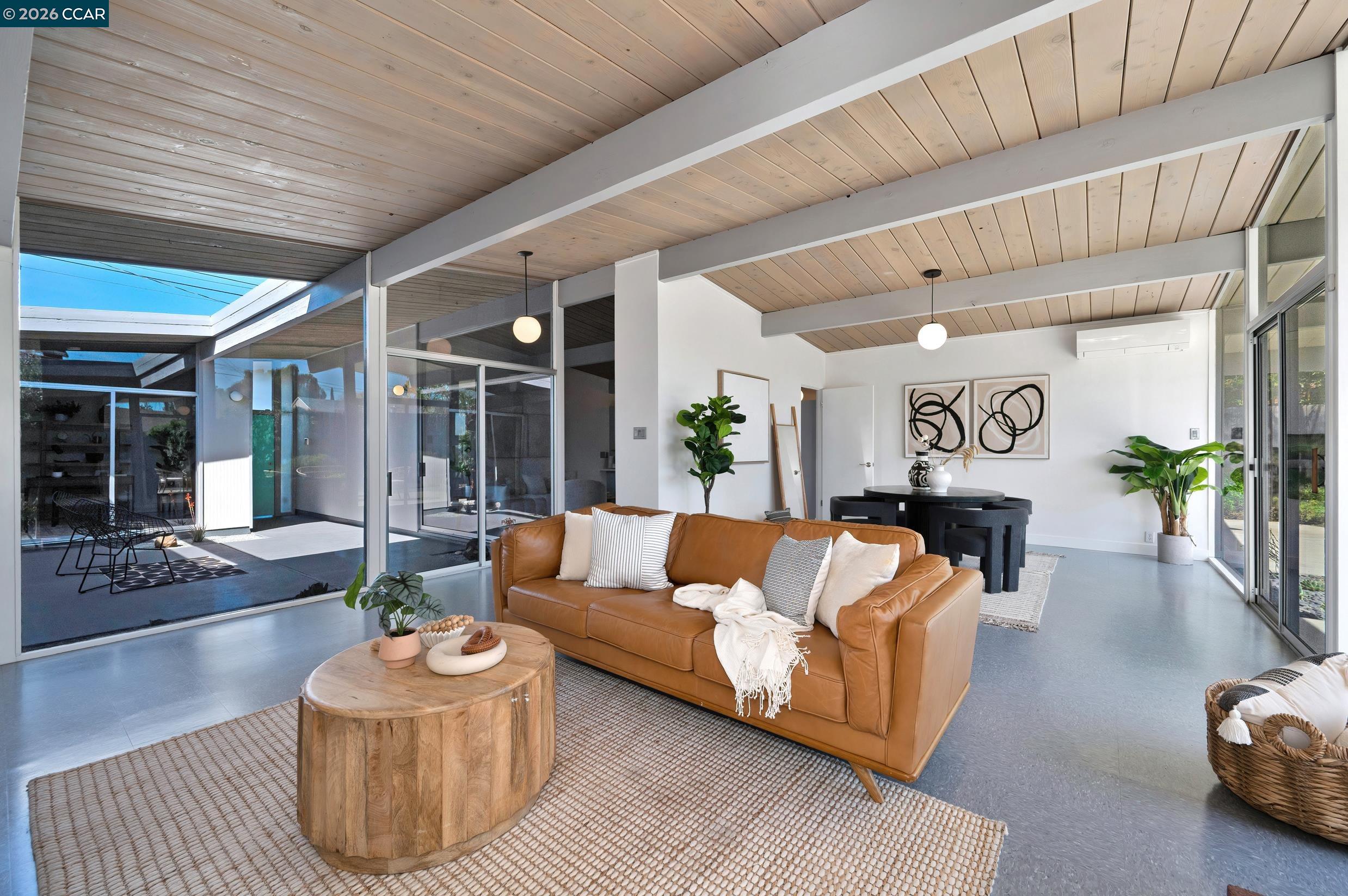 Detail Gallery Image 11 of 45 For 4024 Salem St, Concord,  CA 94521 - 4 Beds | 2 Baths