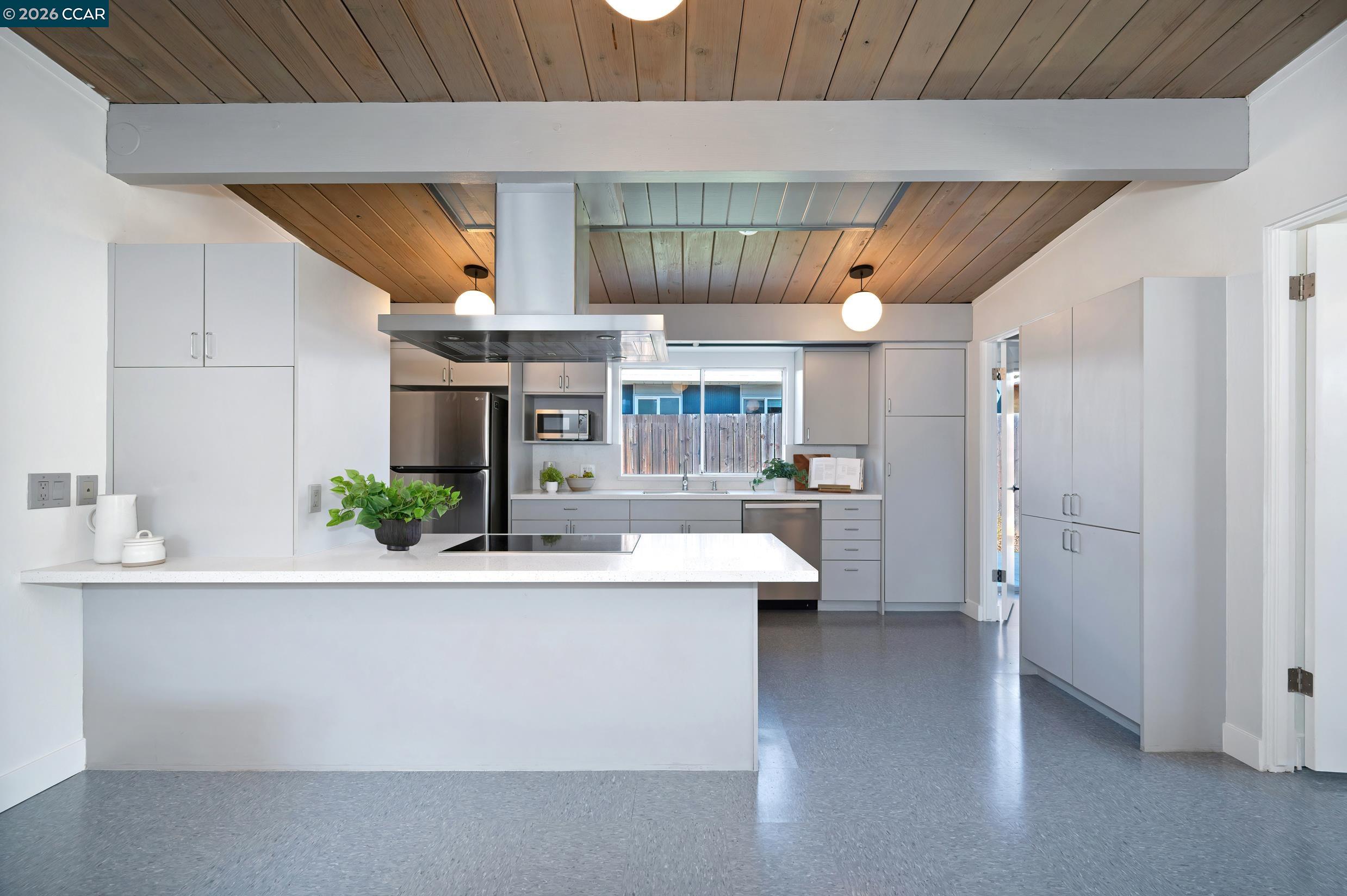 Detail Gallery Image 15 of 45 For 4024 Salem St, Concord,  CA 94521 - 4 Beds | 2 Baths