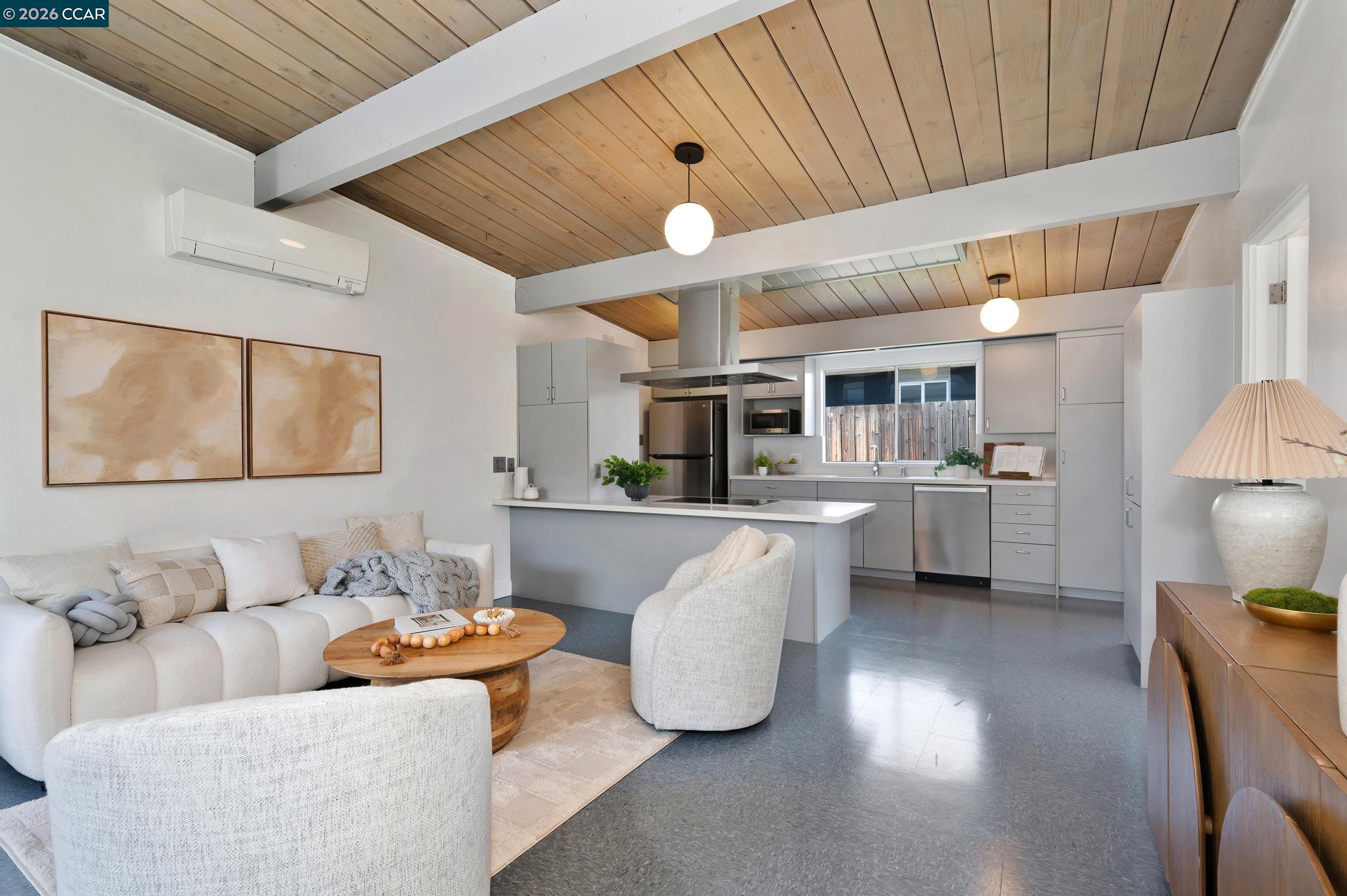 Detail Gallery Image 18 of 45 For 4024 Salem St, Concord,  CA 94521 - 4 Beds | 2 Baths