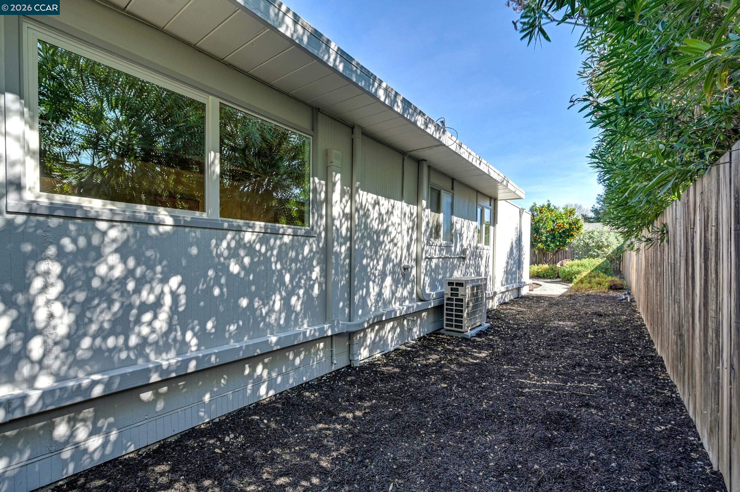 Detail Gallery Image 41 of 45 For 4024 Salem St, Concord,  CA 94521 - 4 Beds | 2 Baths