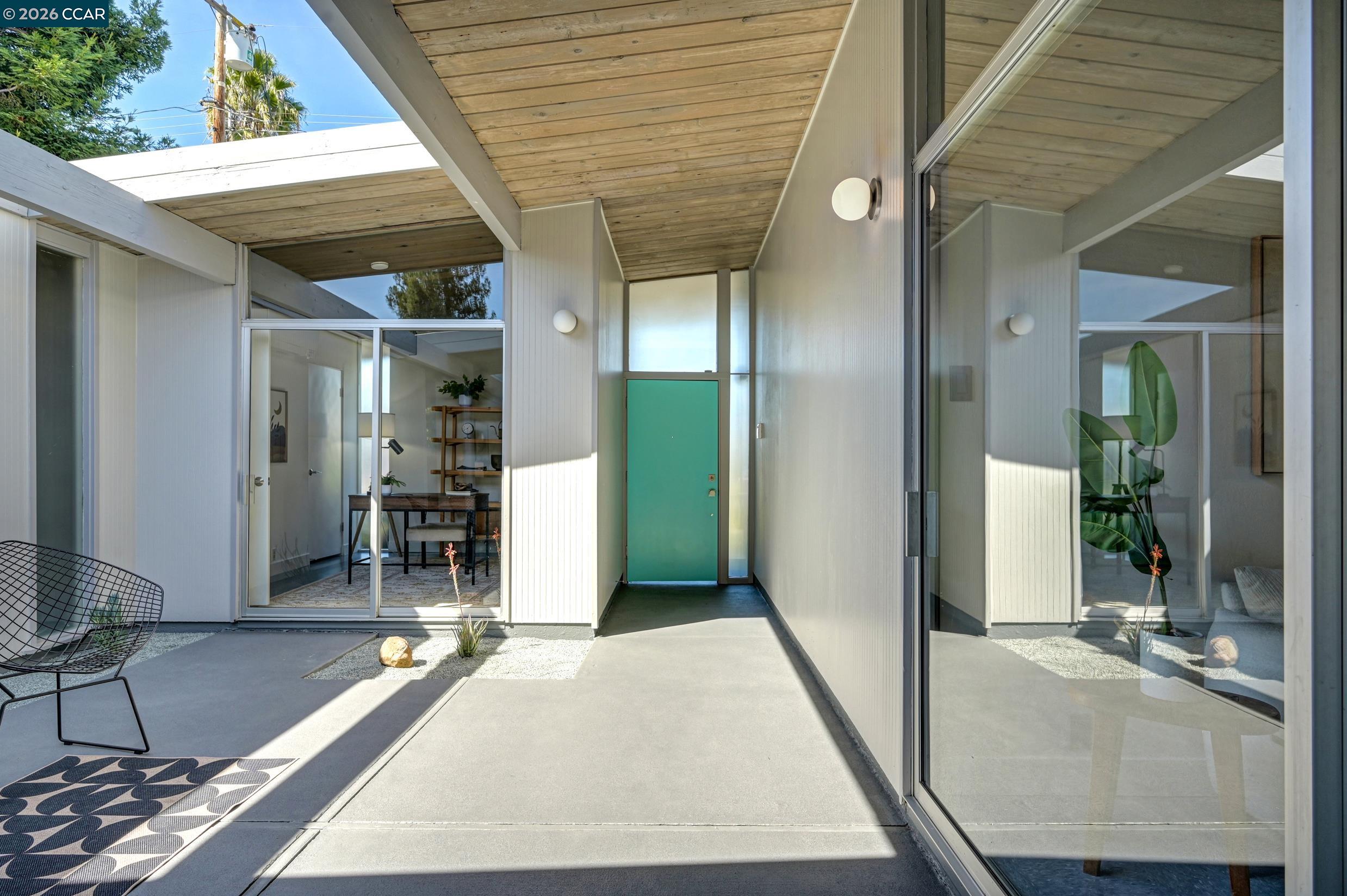 Detail Gallery Image 6 of 45 For 4024 Salem St, Concord,  CA 94521 - 4 Beds | 2 Baths