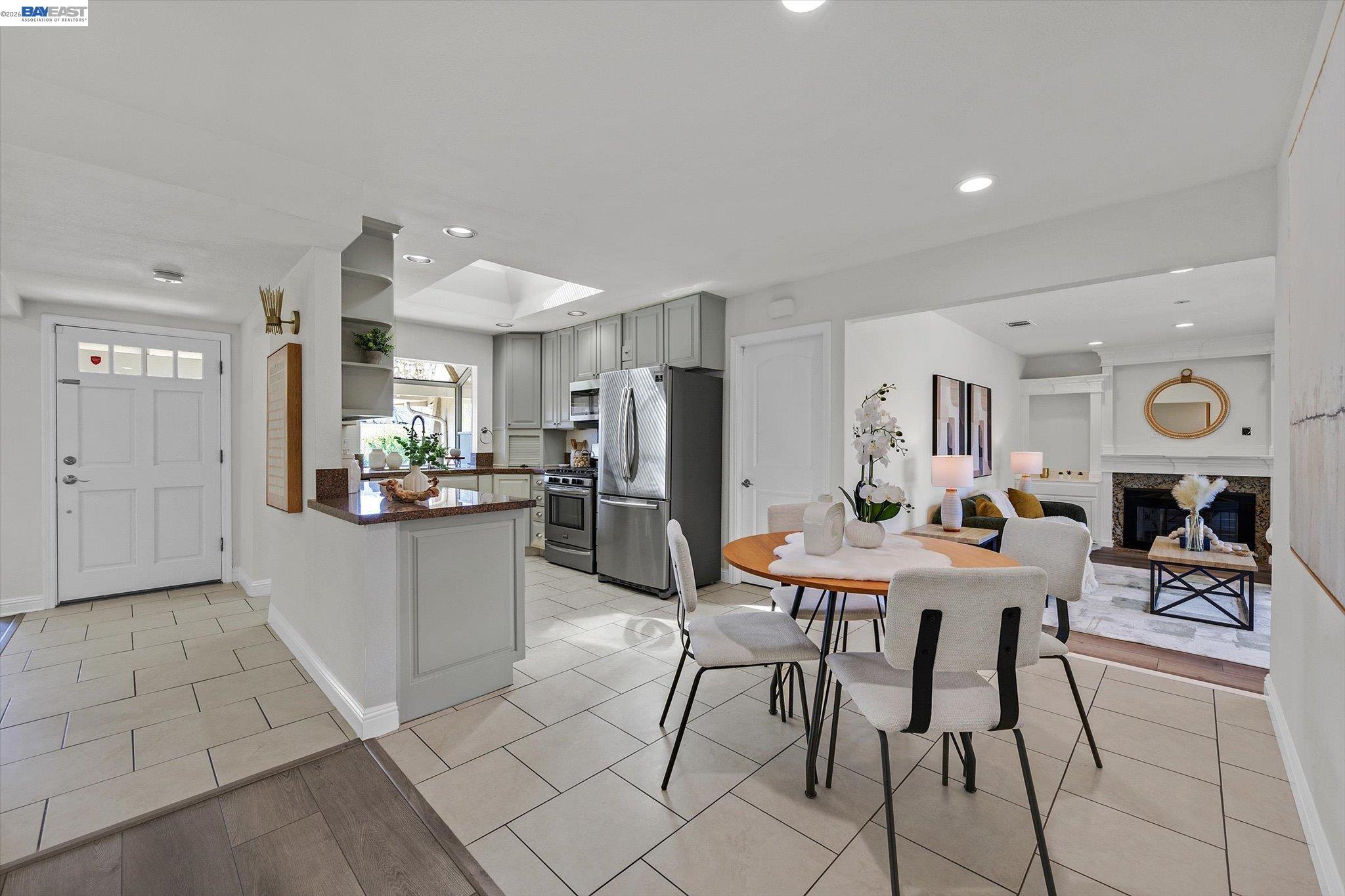 Detail Gallery Image 8 of 32 For 5471 Tyler Pl, Fremont,  CA 94538 - 4 Beds | 2 Baths