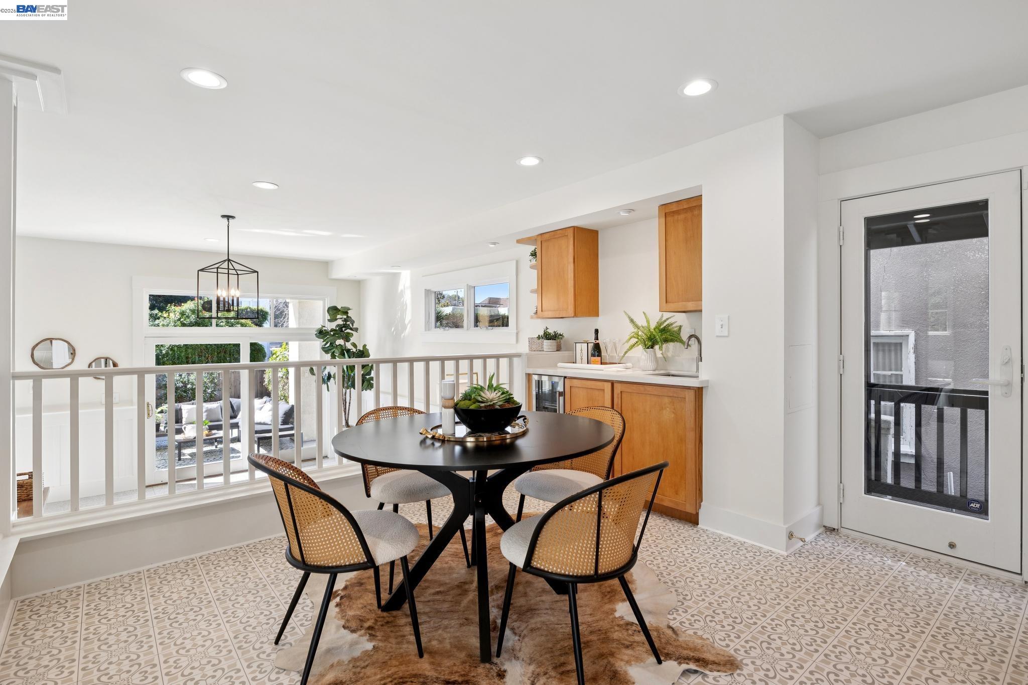 Detail Gallery Image 26 of 56 For 3226 Fairview Ave, Alameda,  CA 94501 - 3 Beds | 2/1 Baths