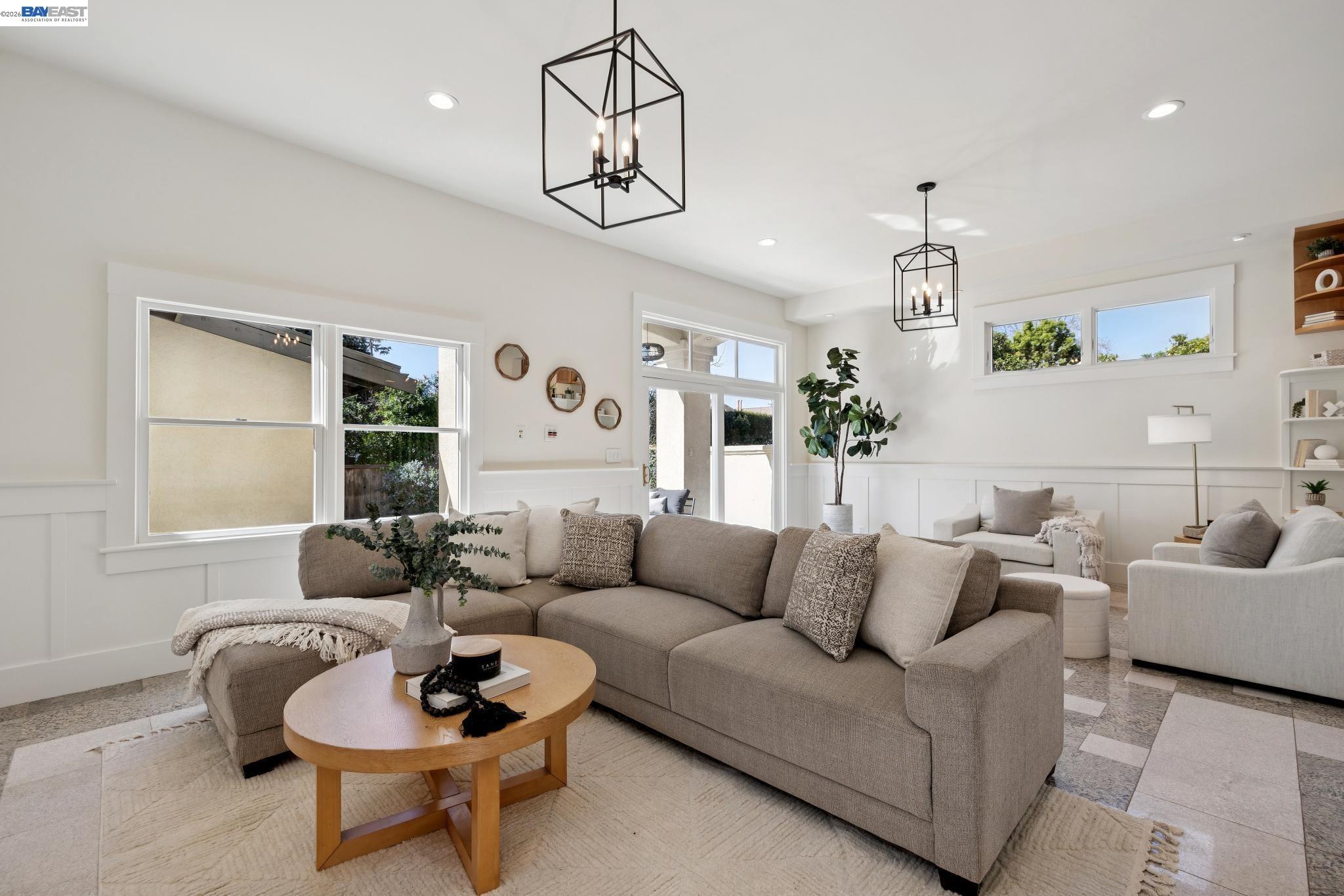 Detail Gallery Image 28 of 56 For 3226 Fairview Ave, Alameda,  CA 94501 - 3 Beds | 2/1 Baths